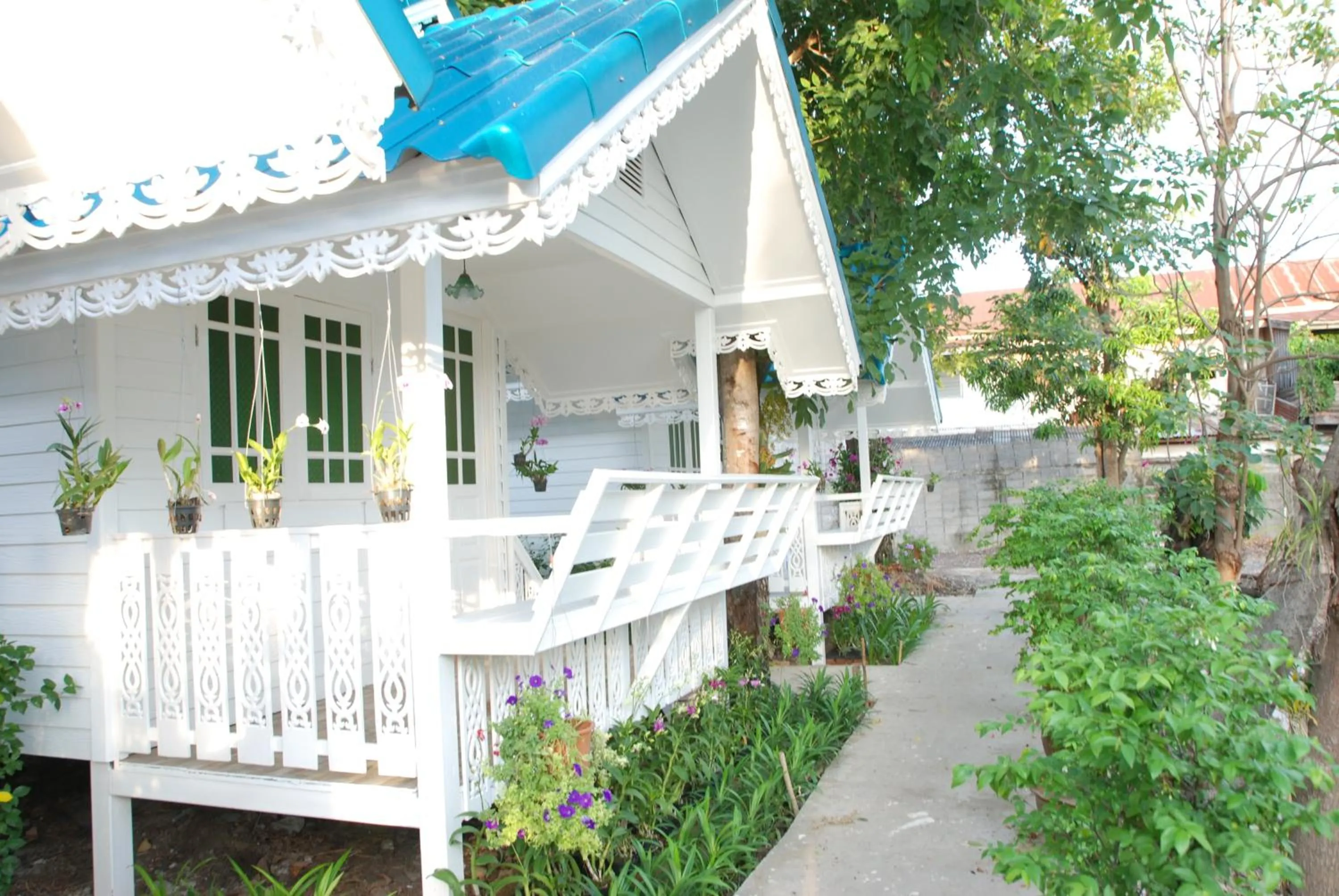 Property building in Baan Luang Harn