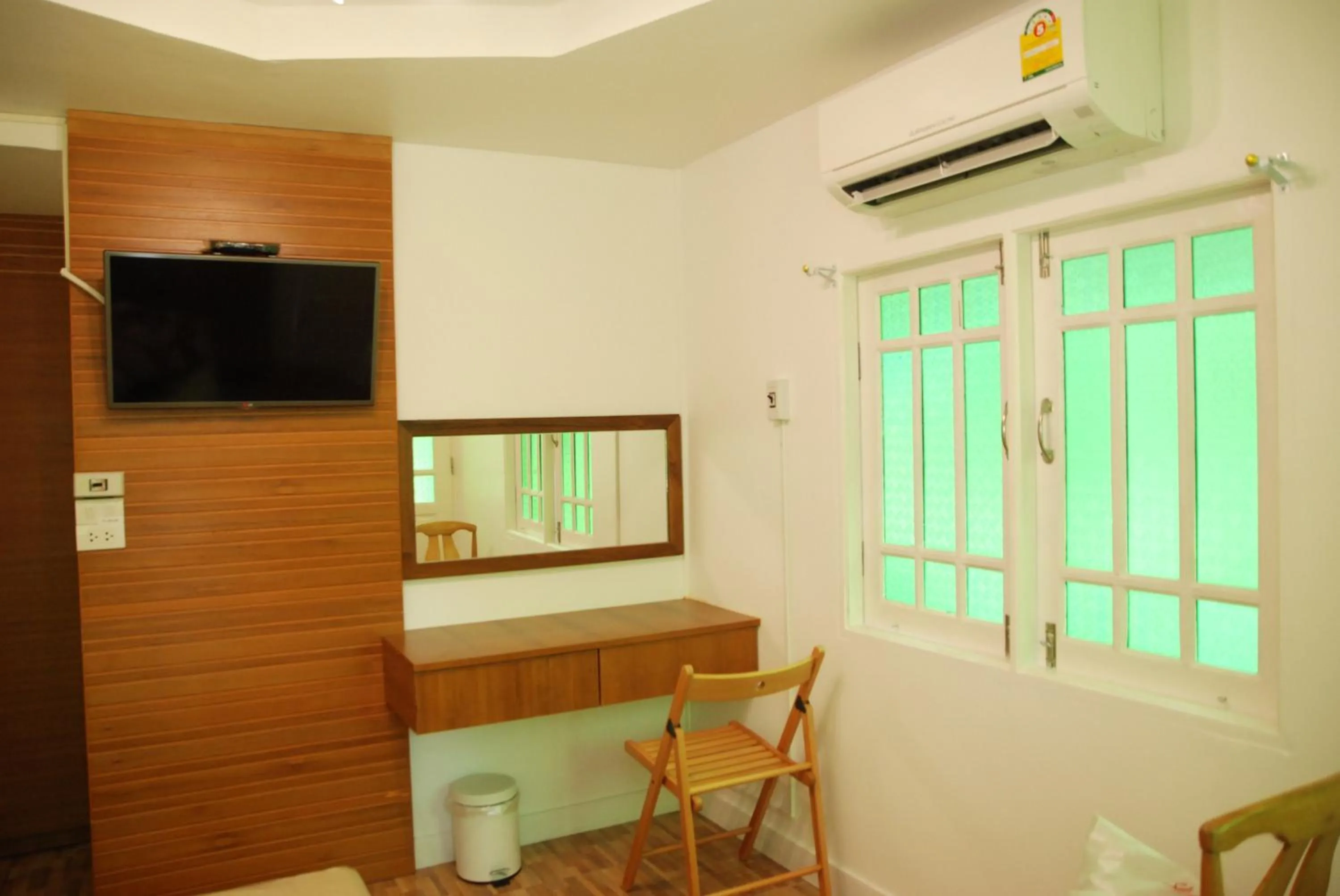 Decorative detail in Baan Luang Harn