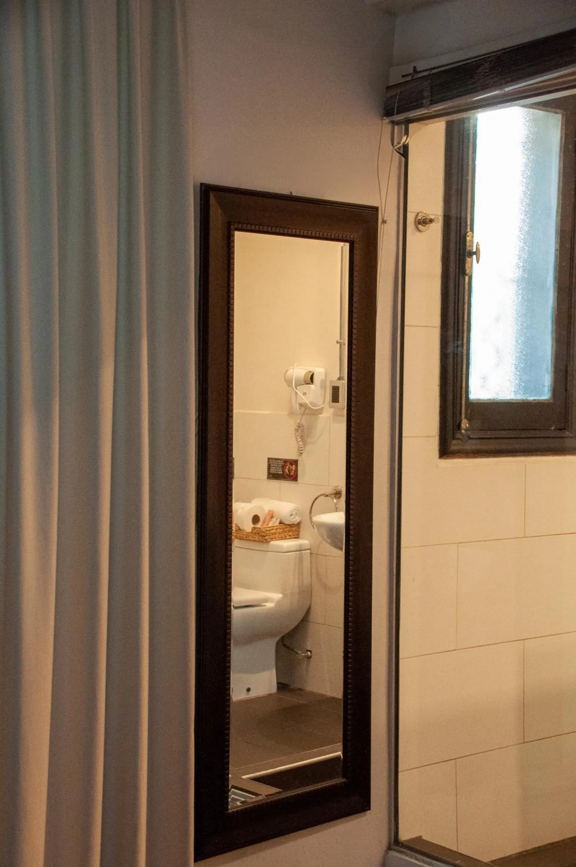 Toilet in Tremo Patio Bellavista