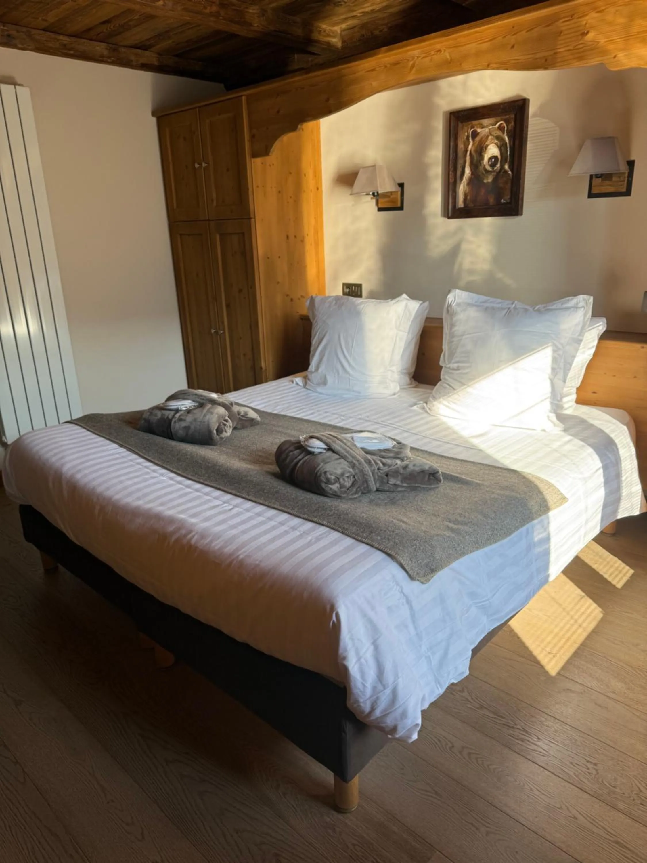 Bed in Hotel Bel'alpe