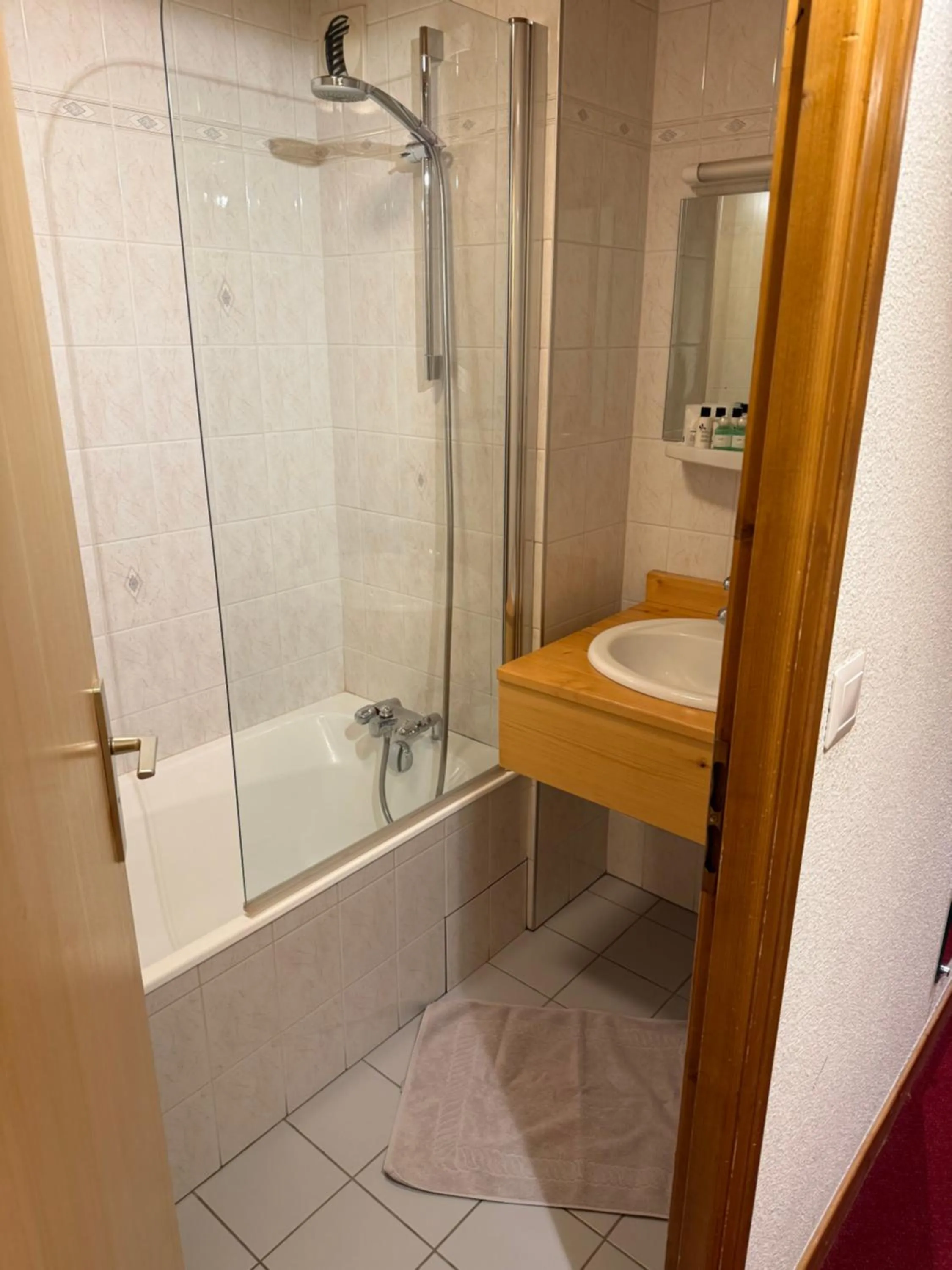 Bathroom in Hotel Bel'alpe