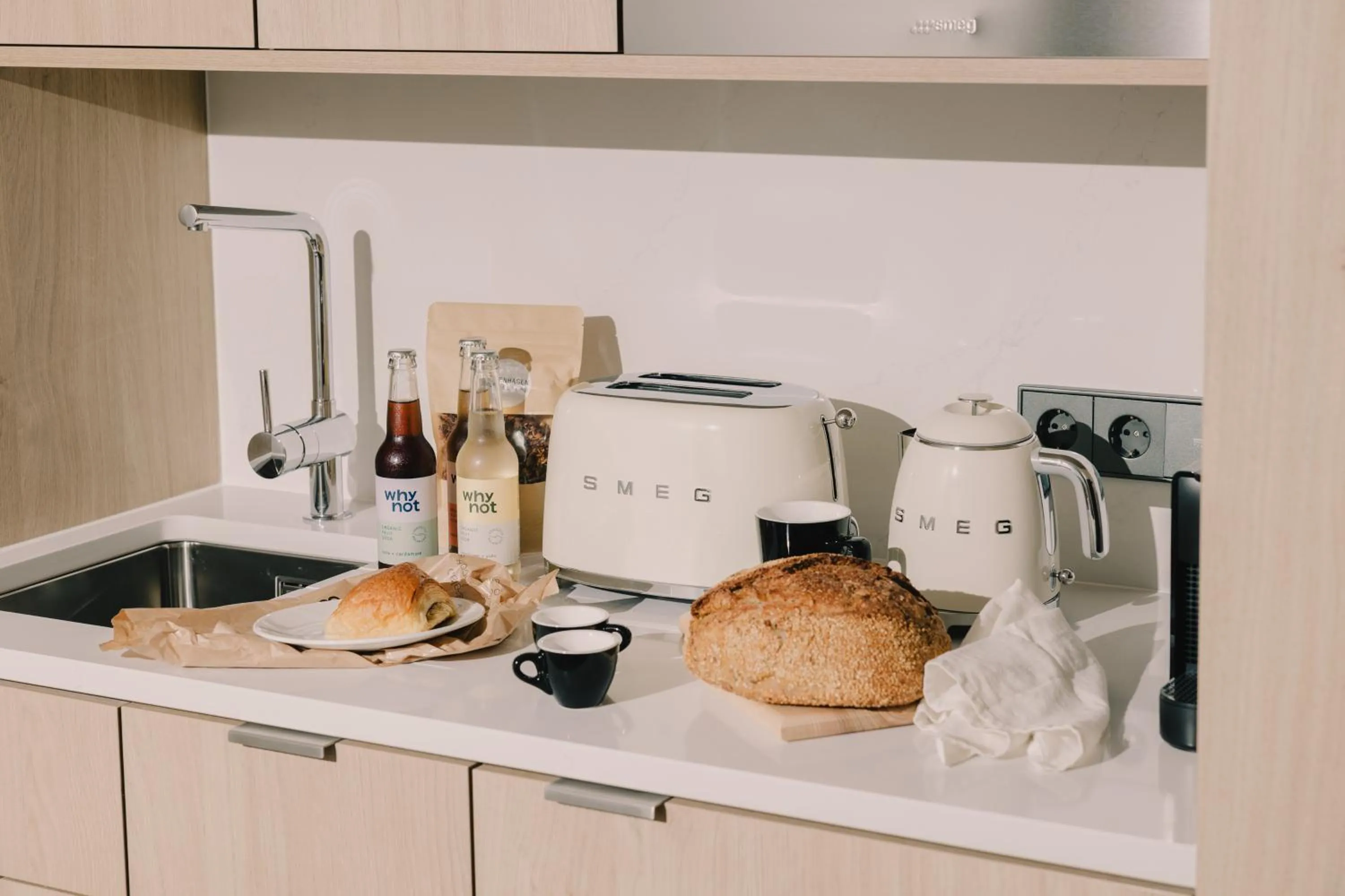 Kitchen or kitchenette in Wilde Aparthotels Lisbon Liberdade