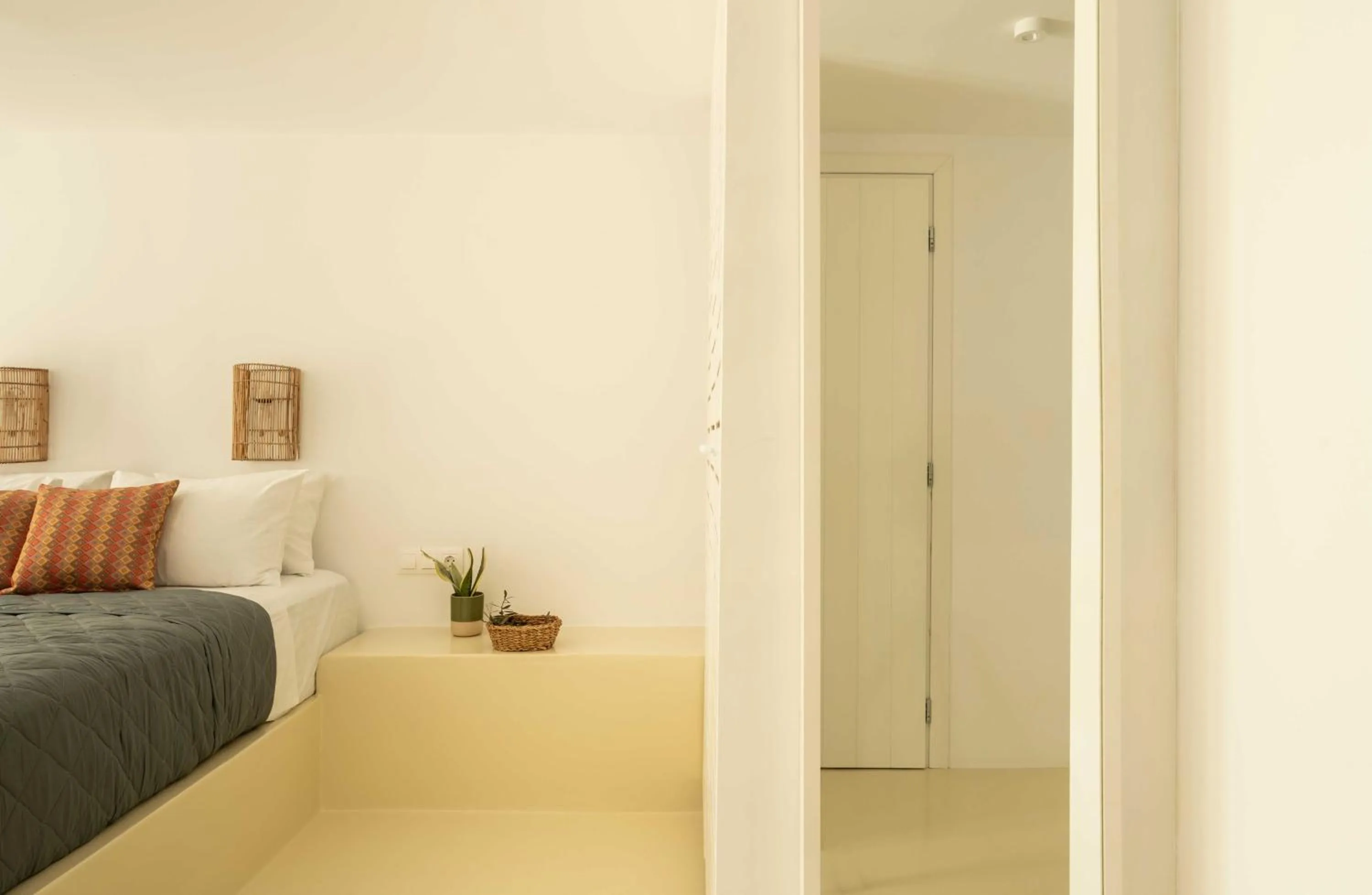 Bed in Tagoo Studios Mykonos