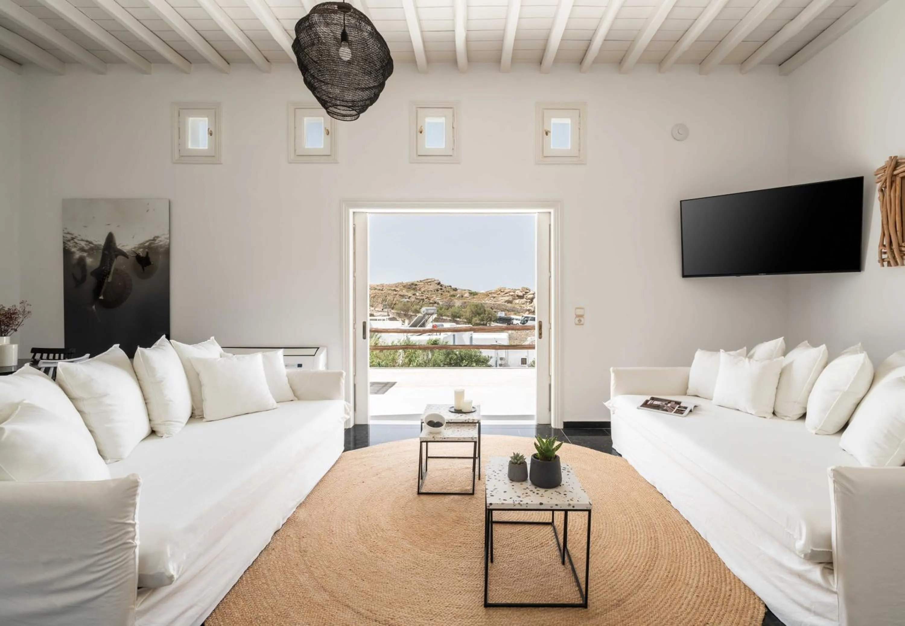 TV and multimedia in Tagoo Studios Mykonos