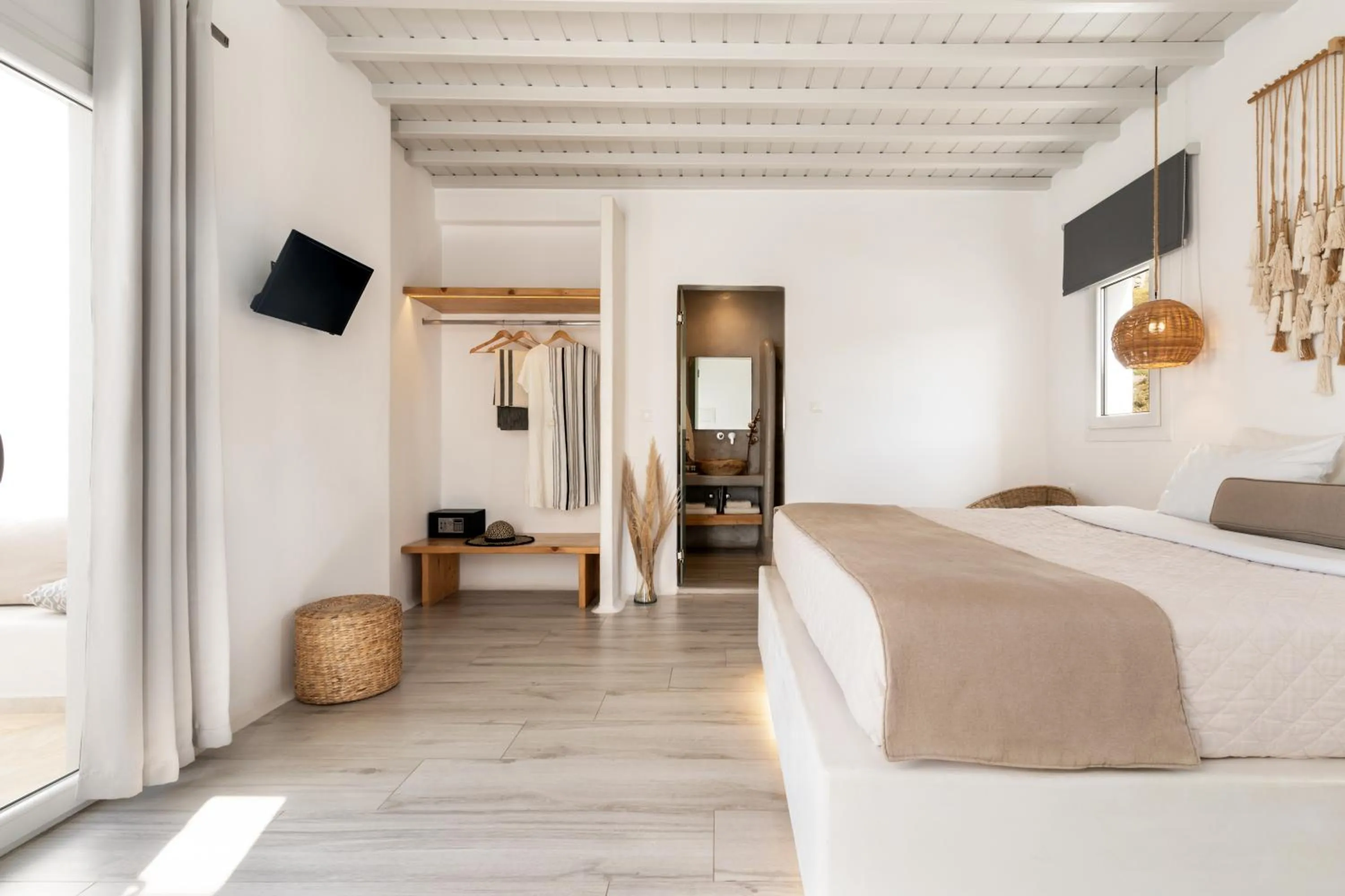 Bedroom in Tagoo Studios Mykonos