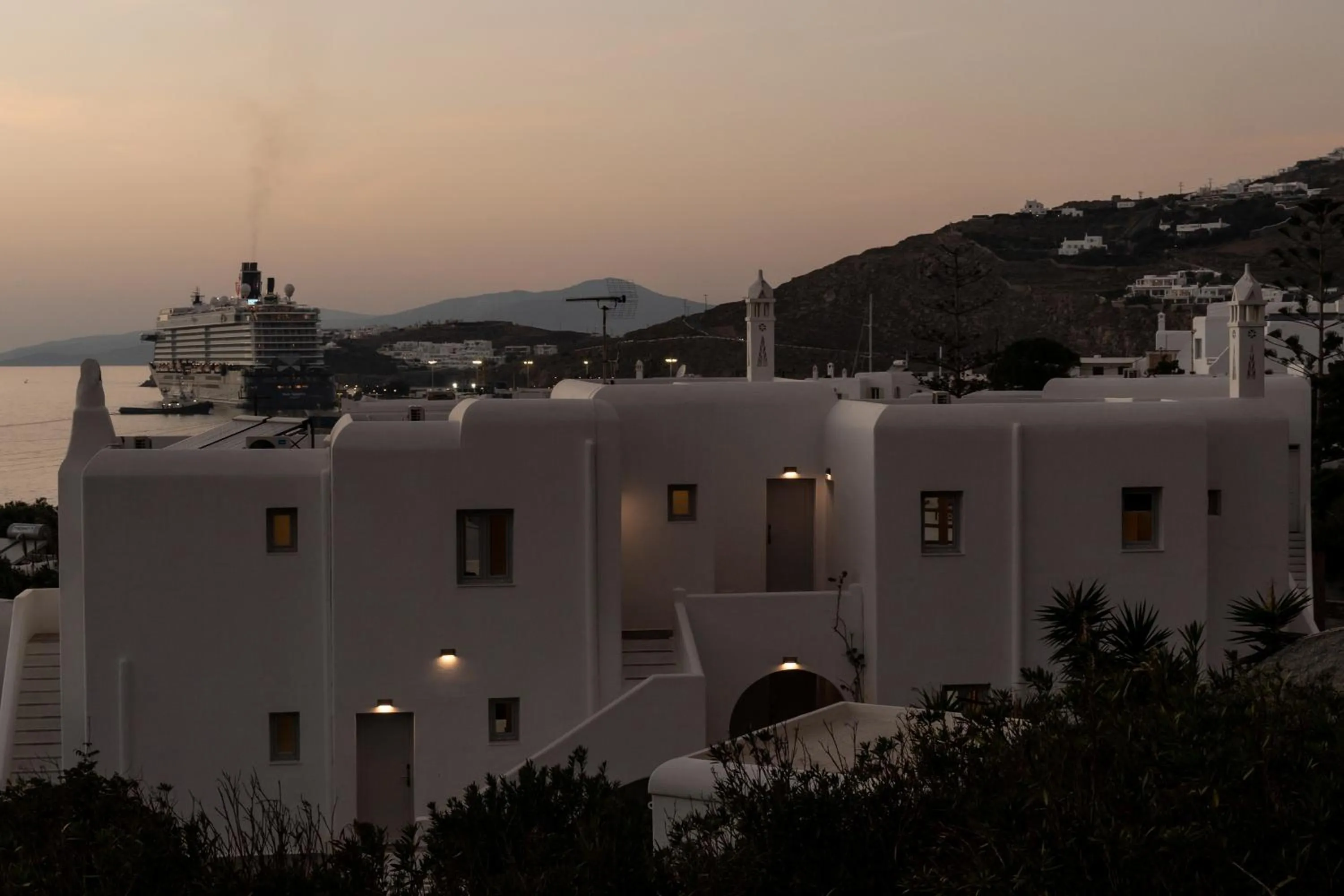Property building in Tagoo Studios Mykonos