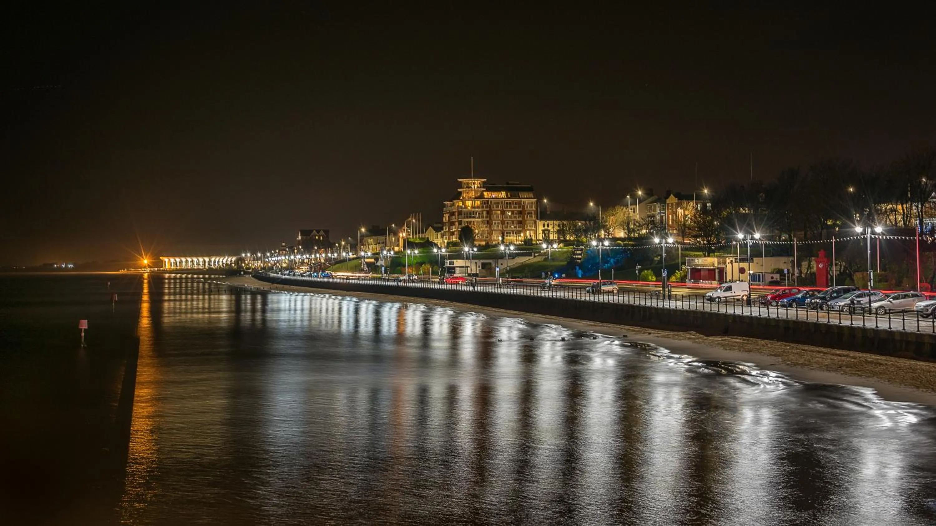 Night in Dolphin Rooms