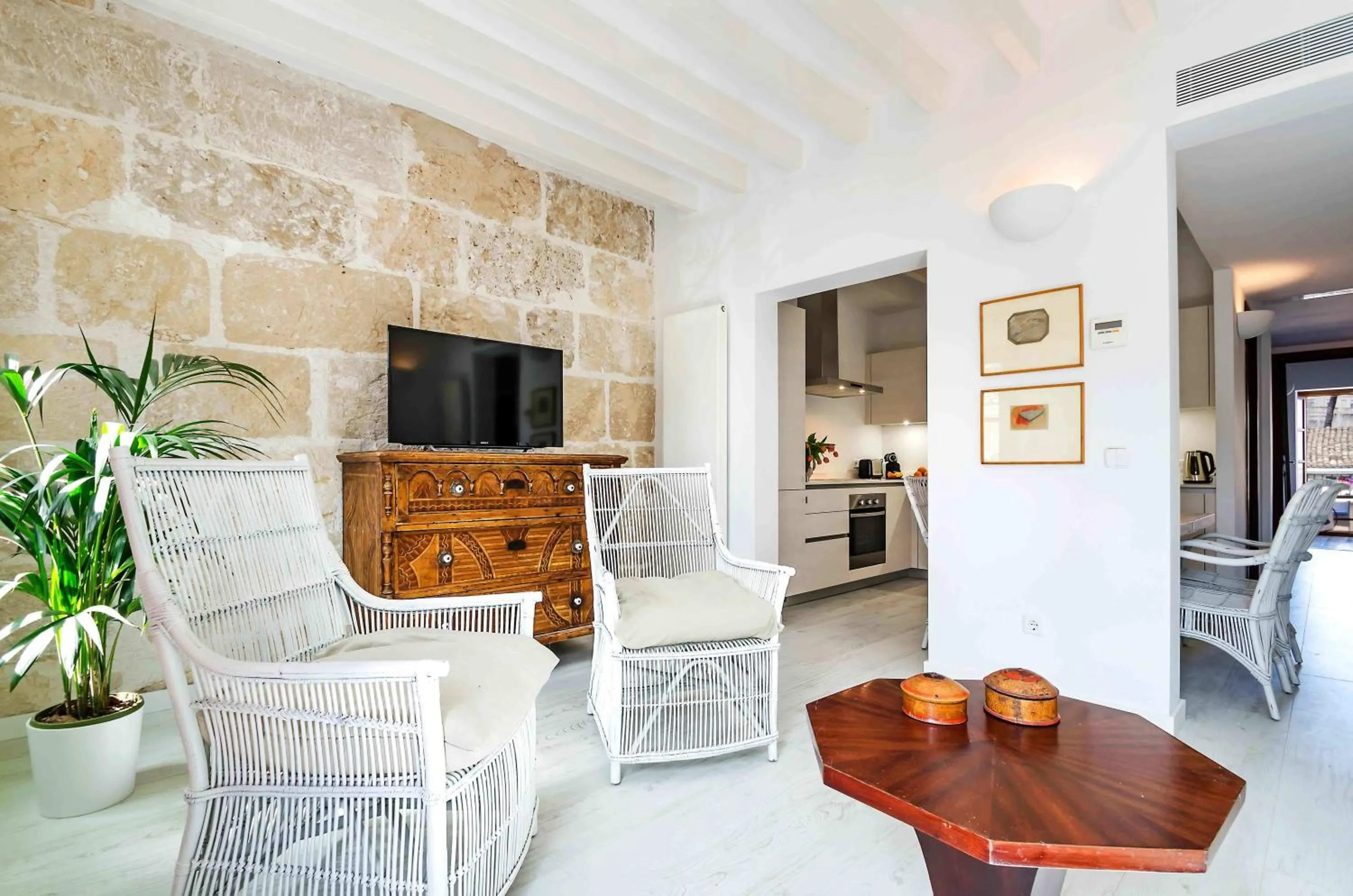 Living room in StayCatalina Boutique Hotel-Apartments