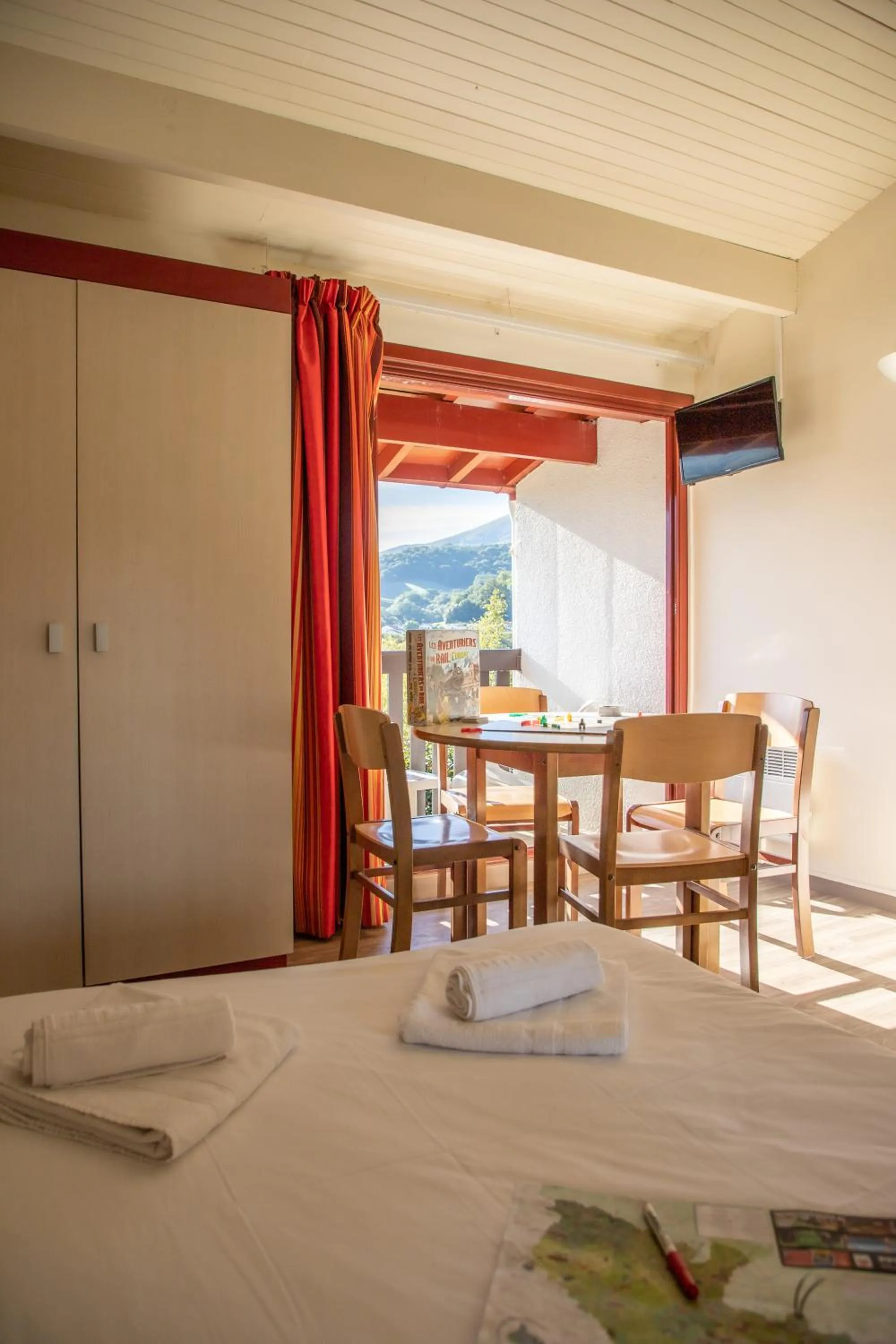 Bed in VVF Pays Basque Saint-Étienne-de-Baïgorry