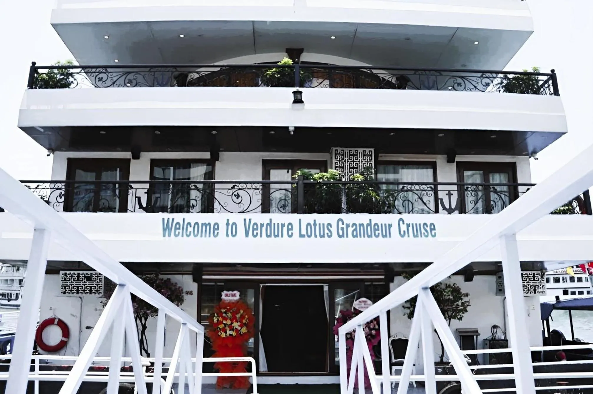 Facade/entrance in Verdure Lotus Grandeur Cruise on Ha Long Bay