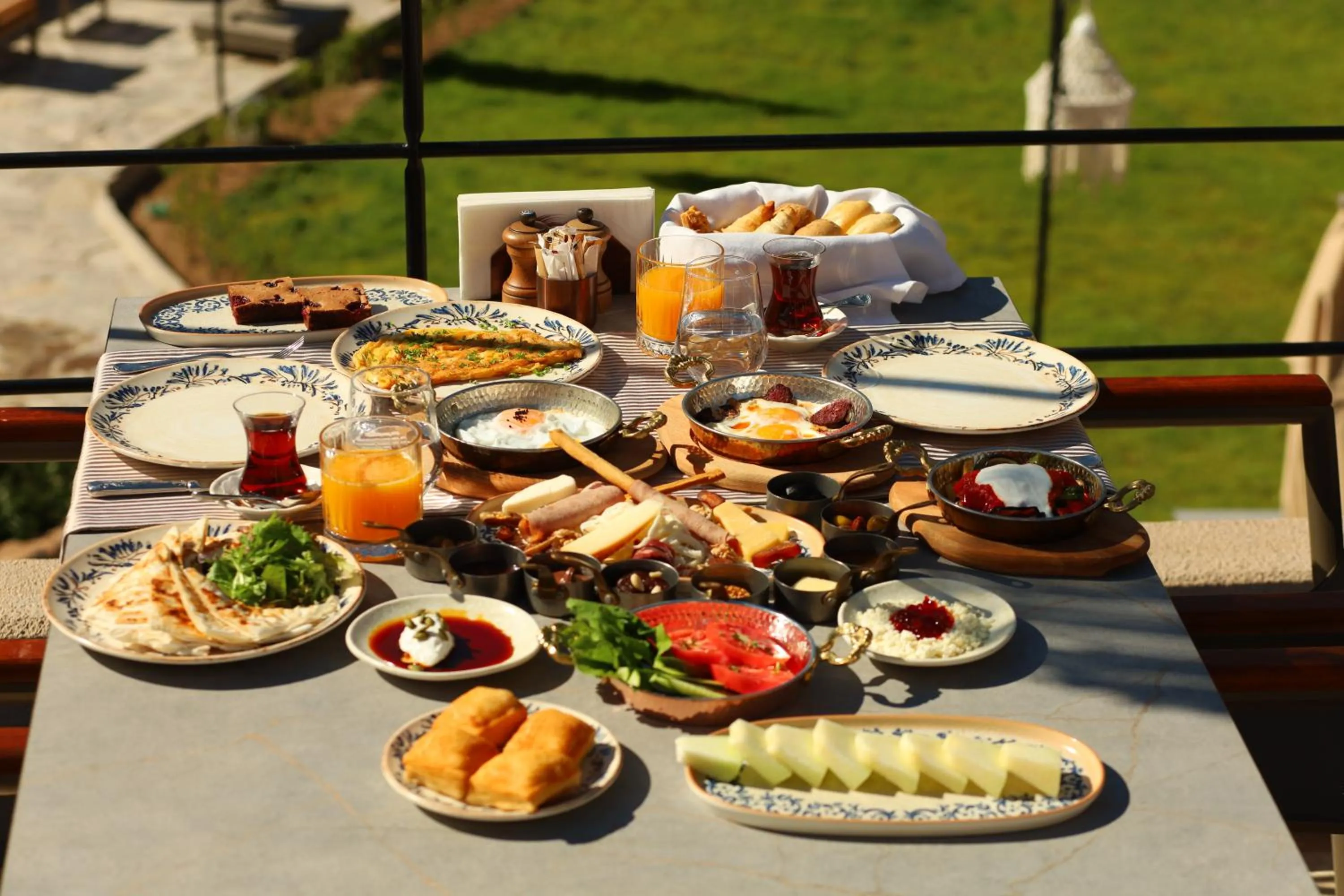 Breakfast in The Kingdom Of Cappadocia Luxury Cave Hotel