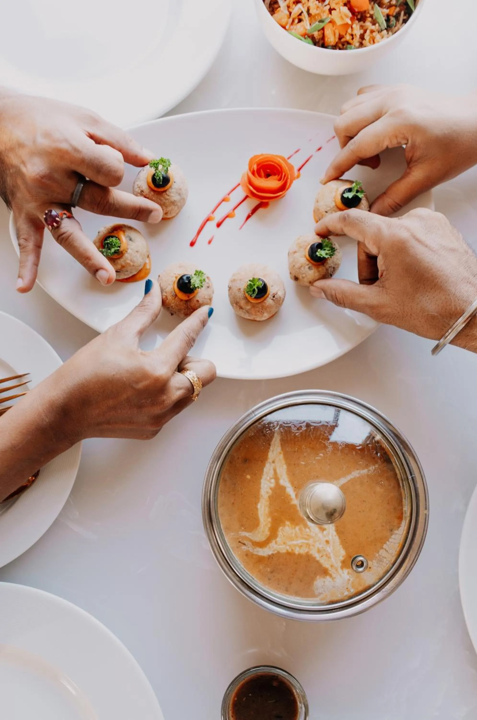 Food in Foxoso Aaristo Baga Beach Resort