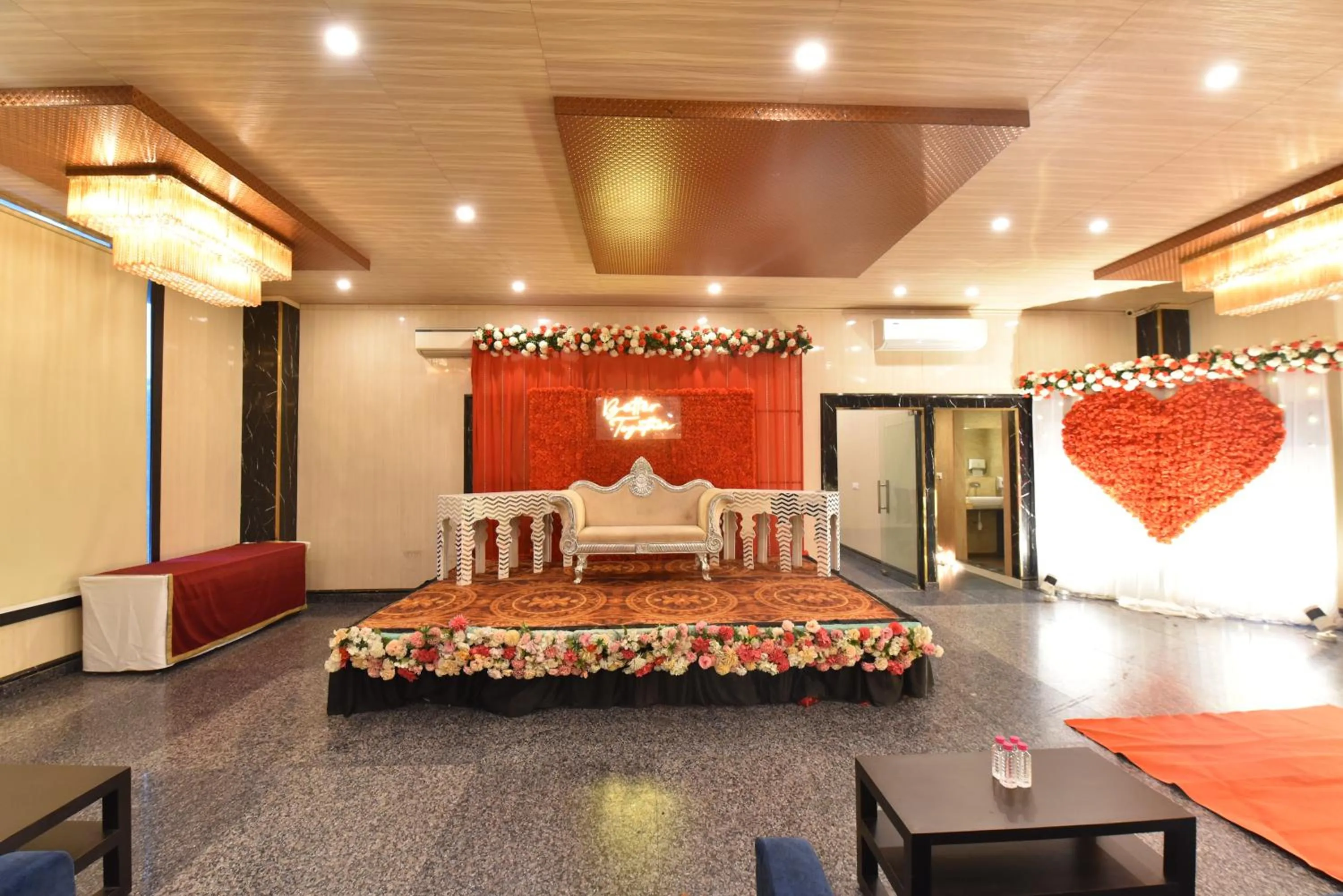 Banquet/Function facilities in Foxoso Fiori Hotel