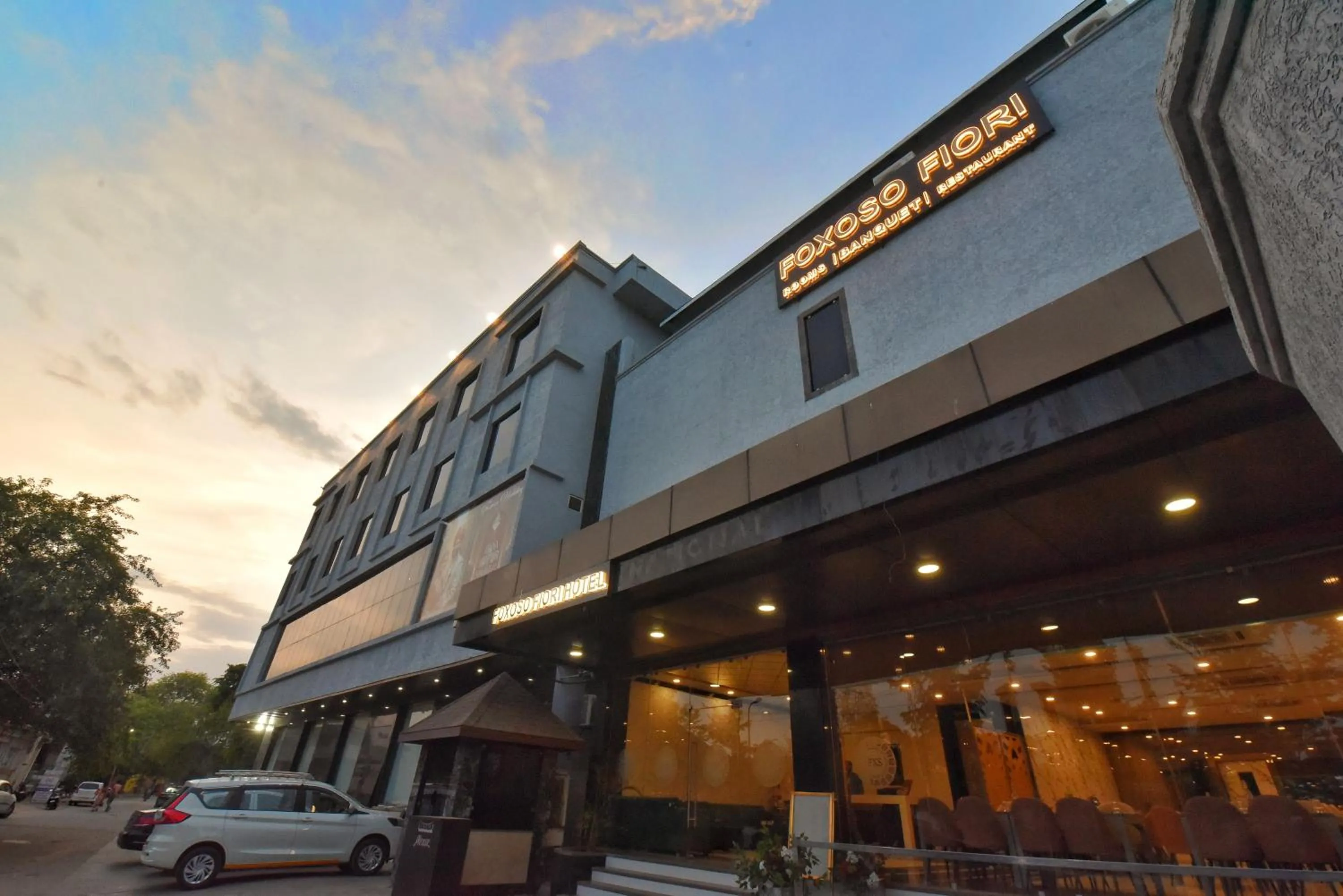 Facade/entrance in Foxoso Fiori Hotel