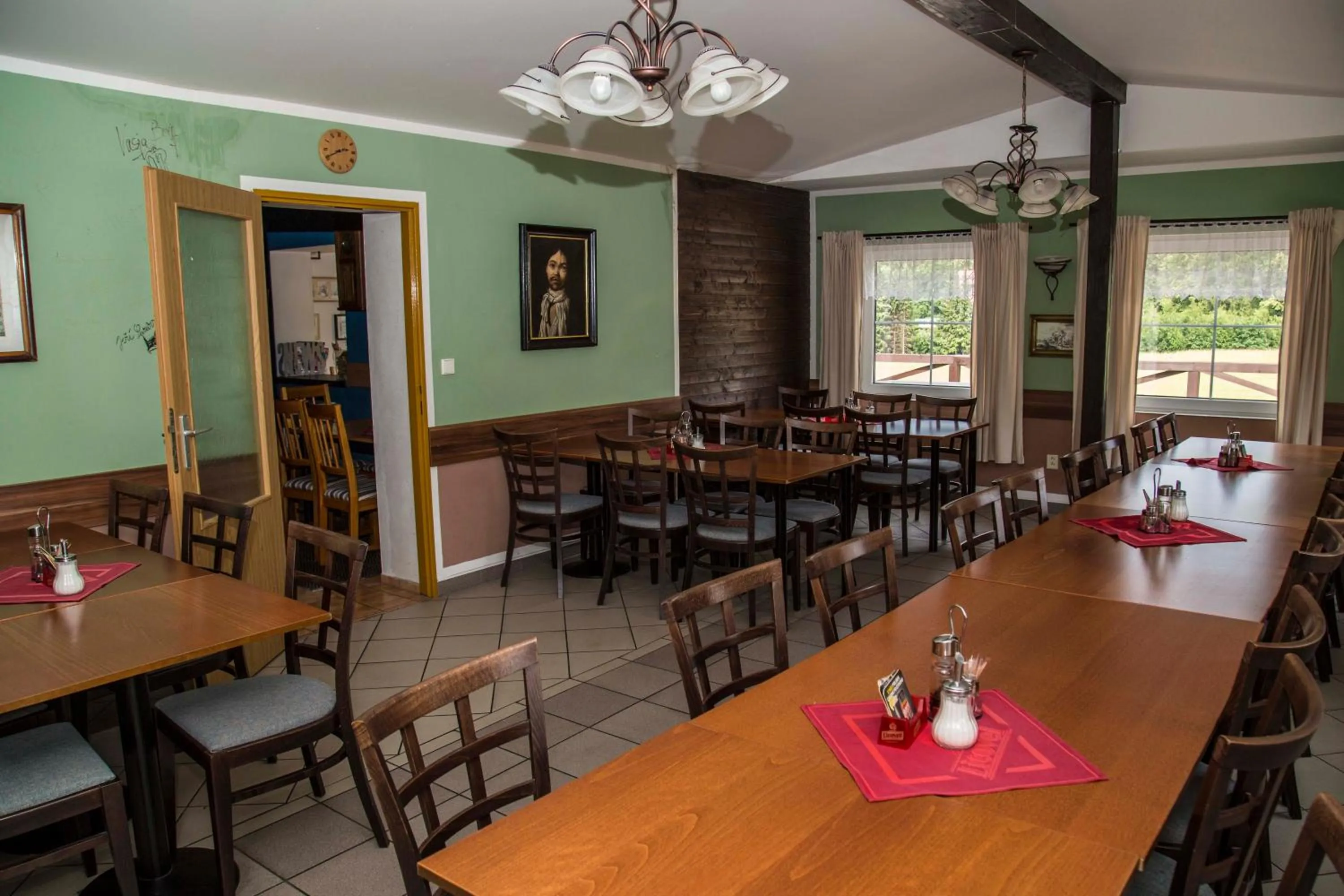 Restaurant/places to eat in hotel U lip Trojanovice