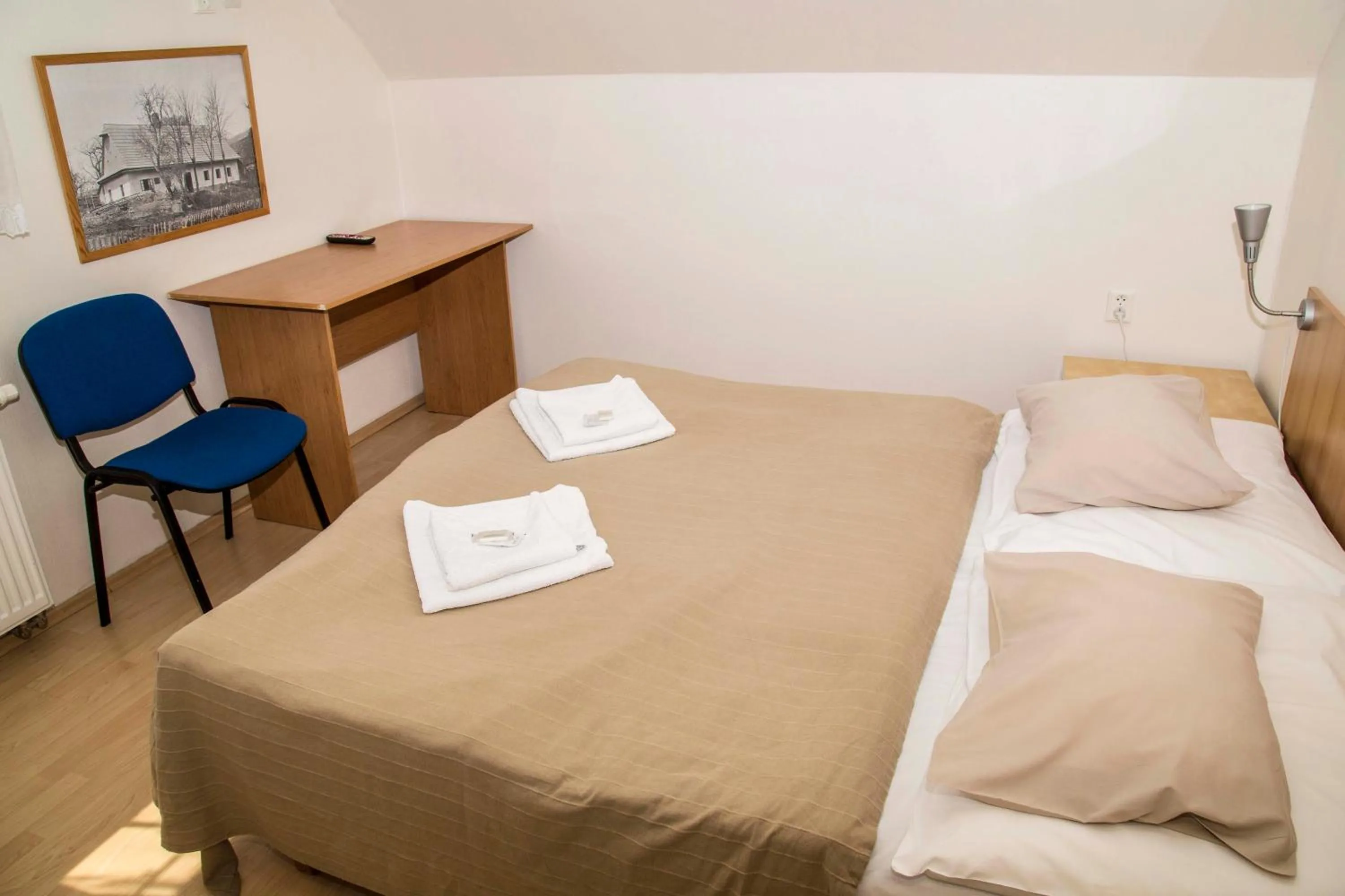 Photo of the whole room, Bed in hotel U lip Trojanovice