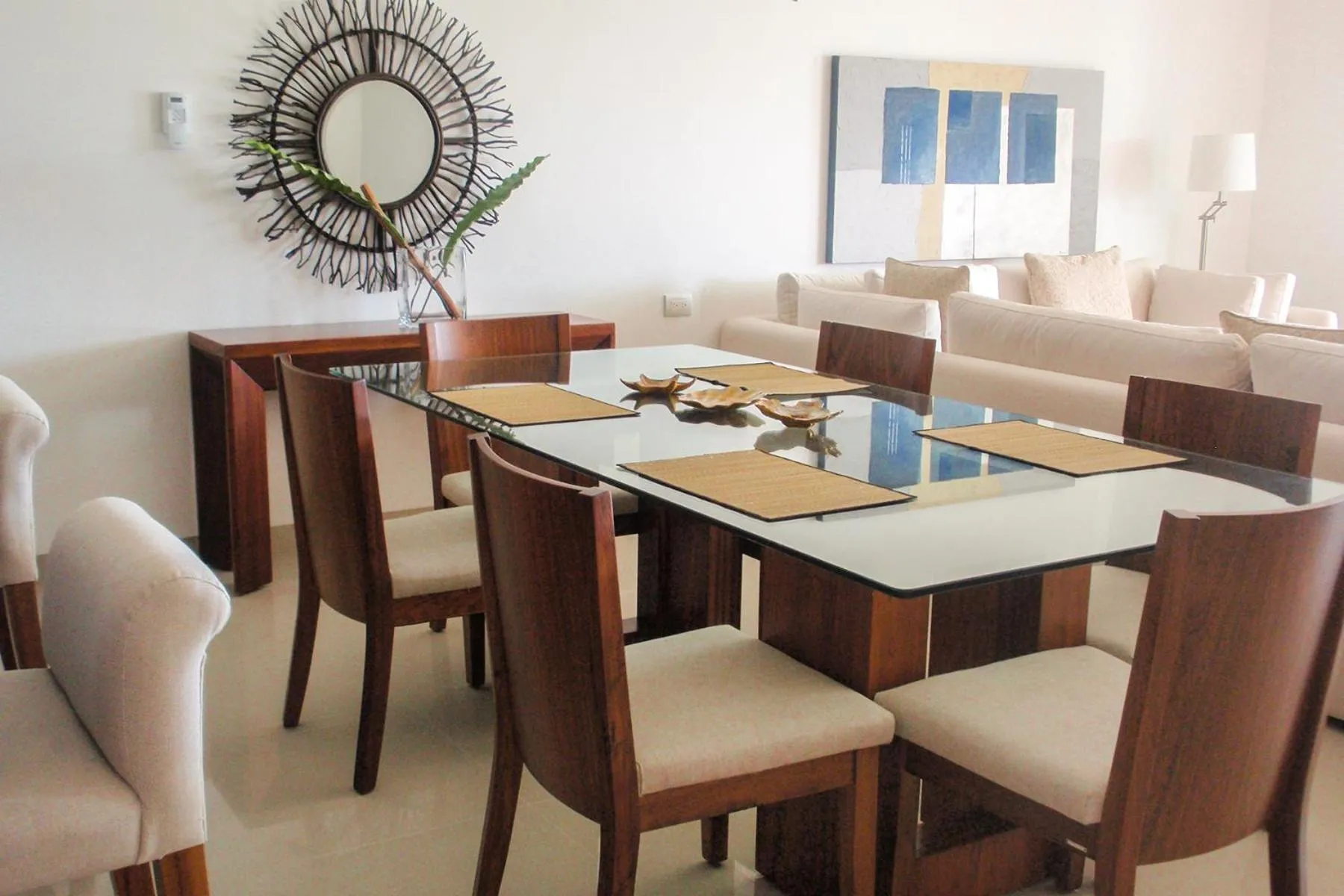 Restaurant/places to eat in Luxury Condos at Mareazul Beachfront Complex with Resort-Style Amenities