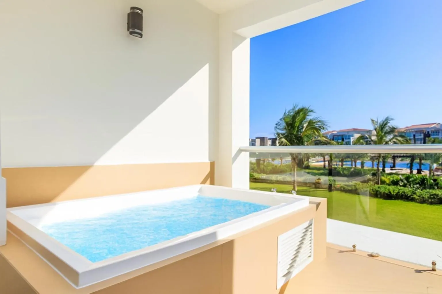 Day in Luxury Condos at Mareazul Beachfront Complex with Resort-Style Amenities