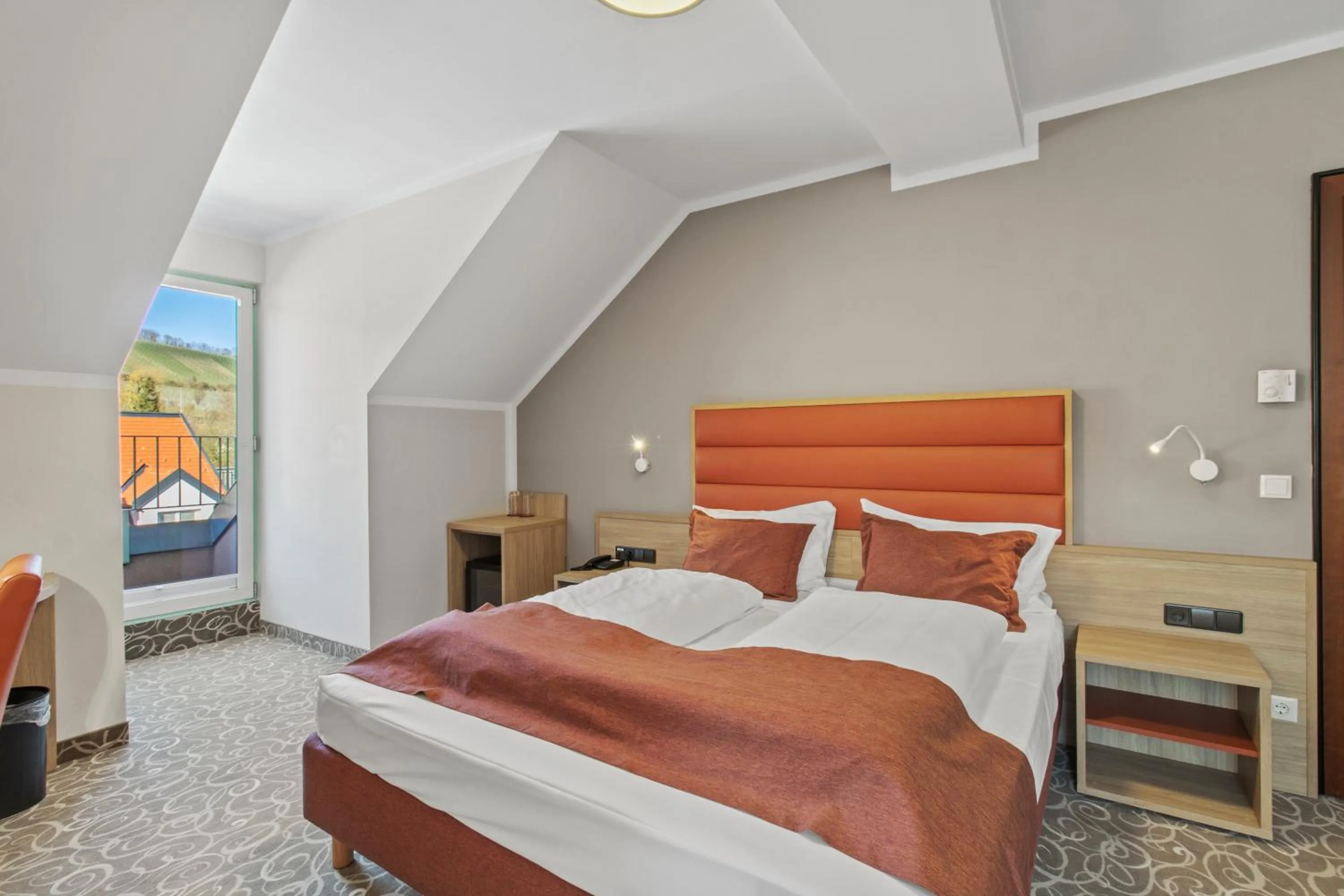 Bed in Schild Rooms - Self Check-in - Nature and Wine Area Vienna