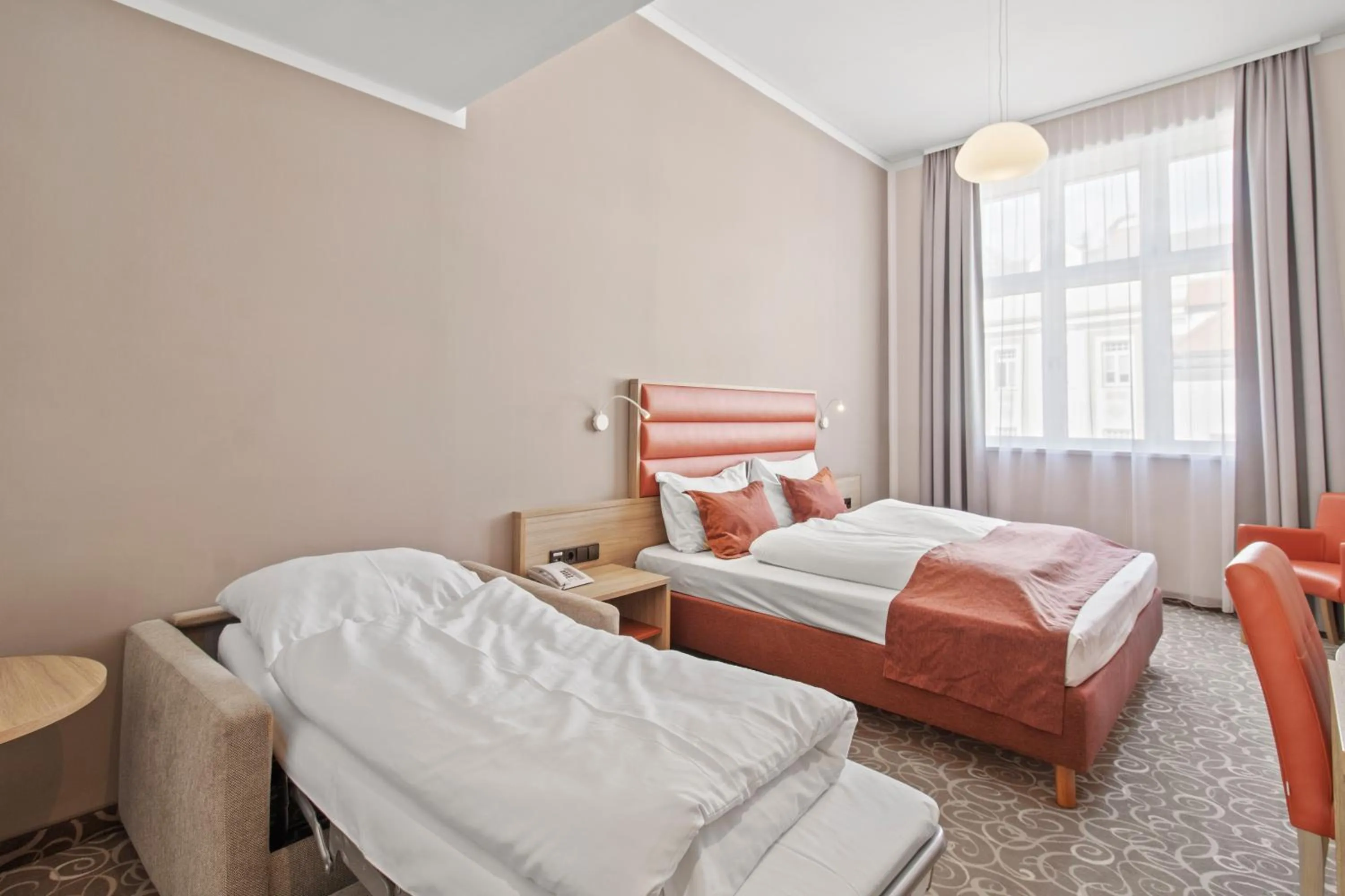 Bed in Schild Rooms - Self Check-in - Nature and Wine Area Vienna