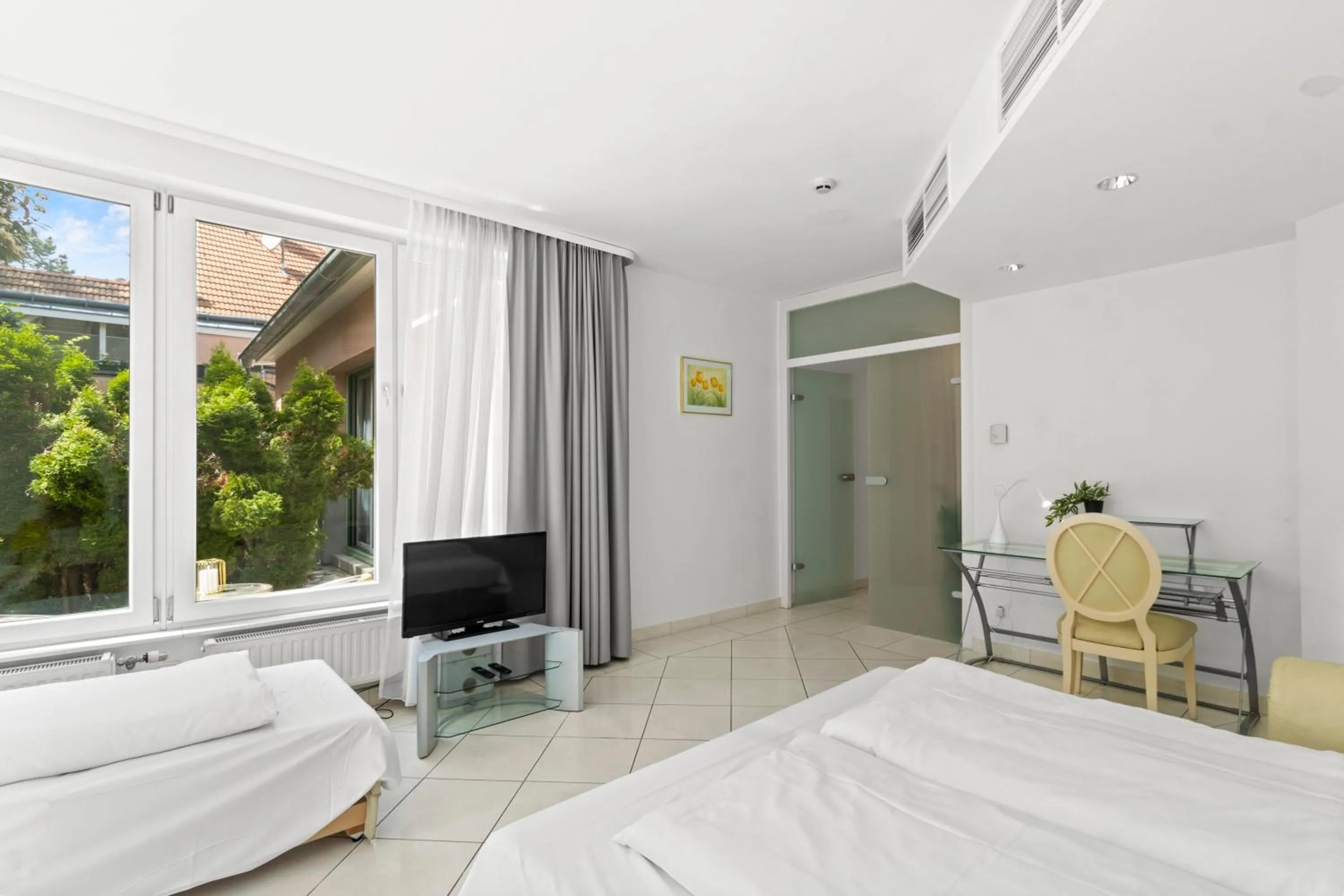 Bed in Schild Rooms - Self Check-in - Nature and Wine Area Vienna