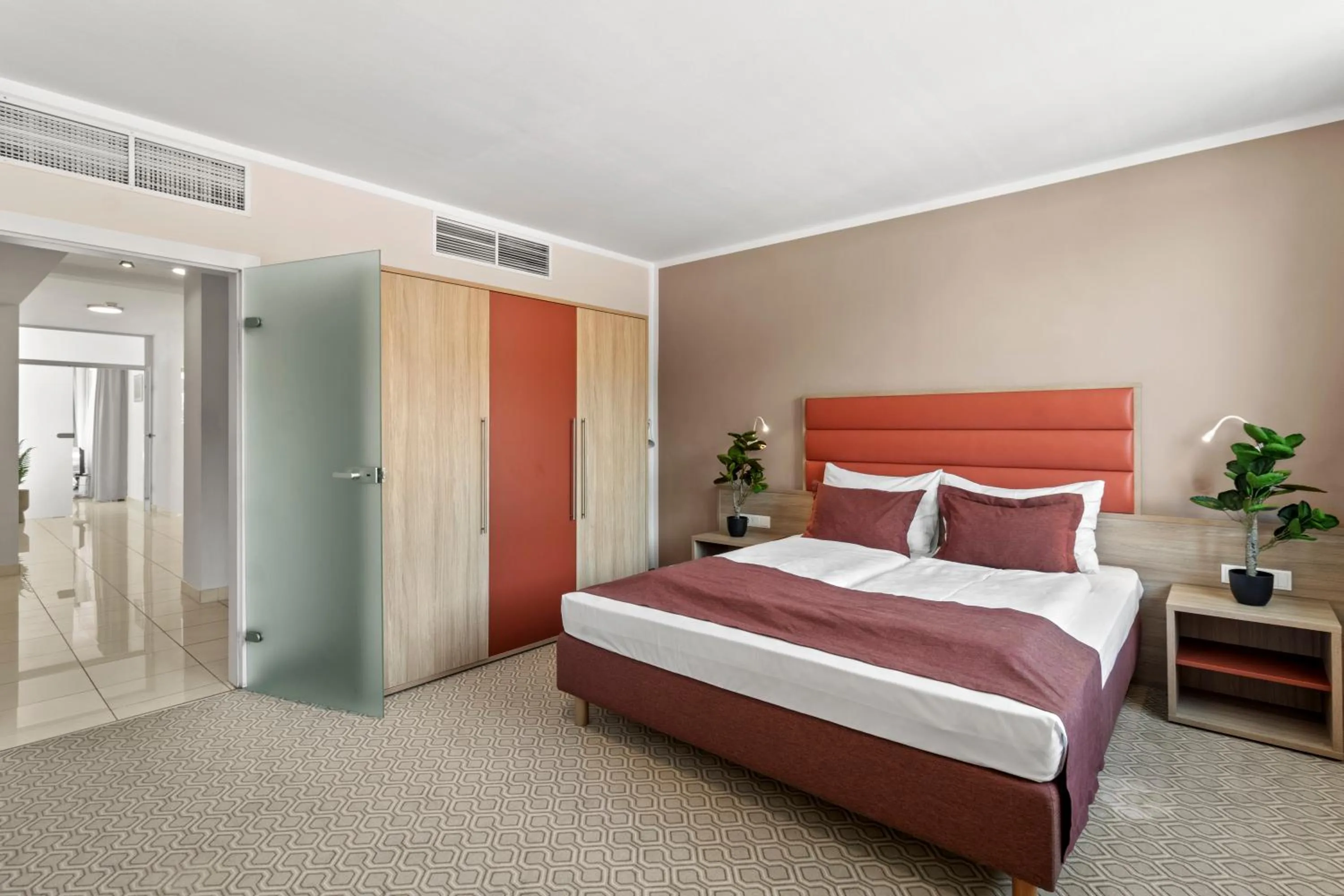 Bed in Schild Rooms - Self Check-in - Nature and Wine Area Vienna