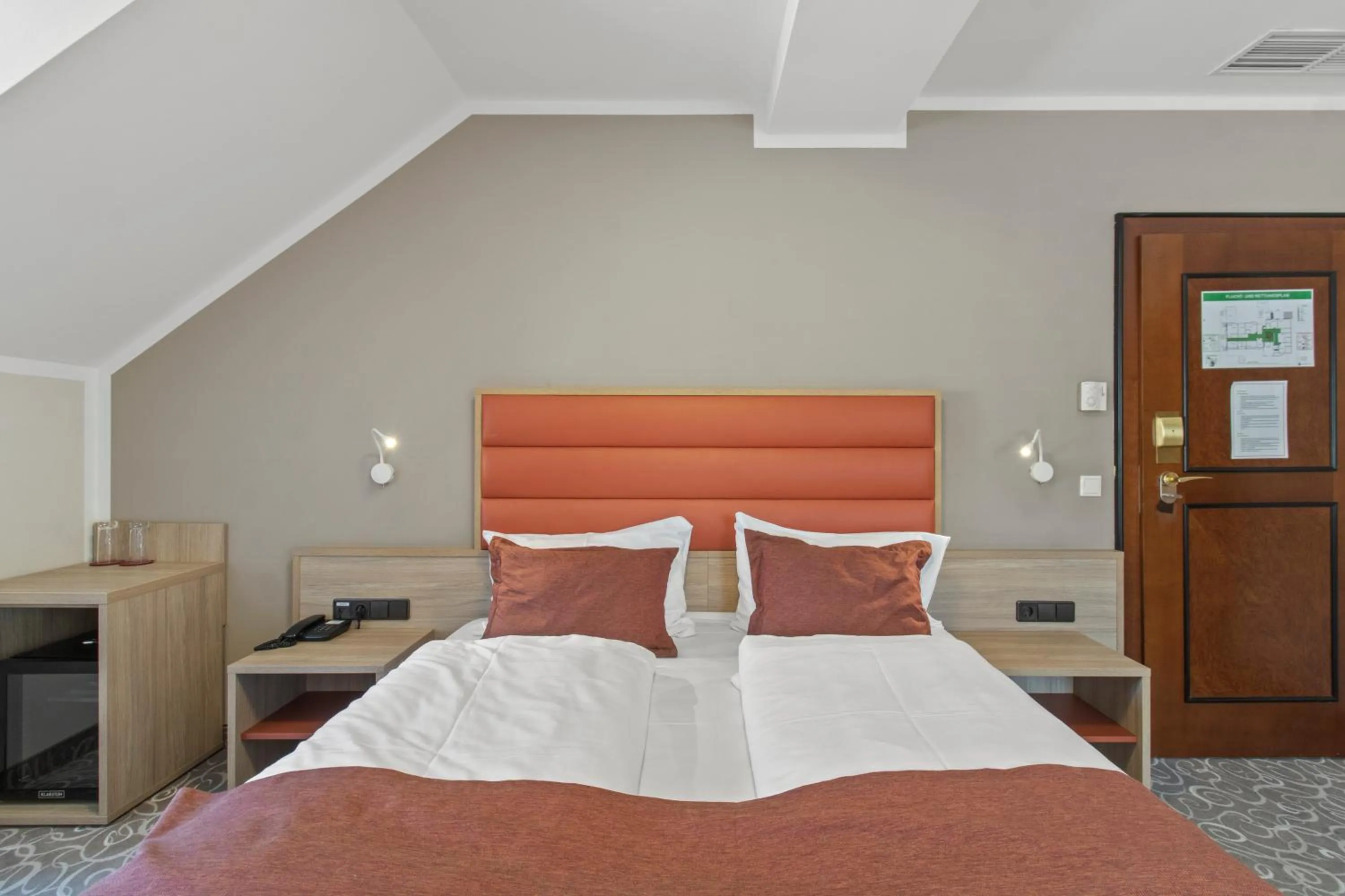 Bed in Schild Rooms - Self Check-in - Nature and Wine Area Vienna