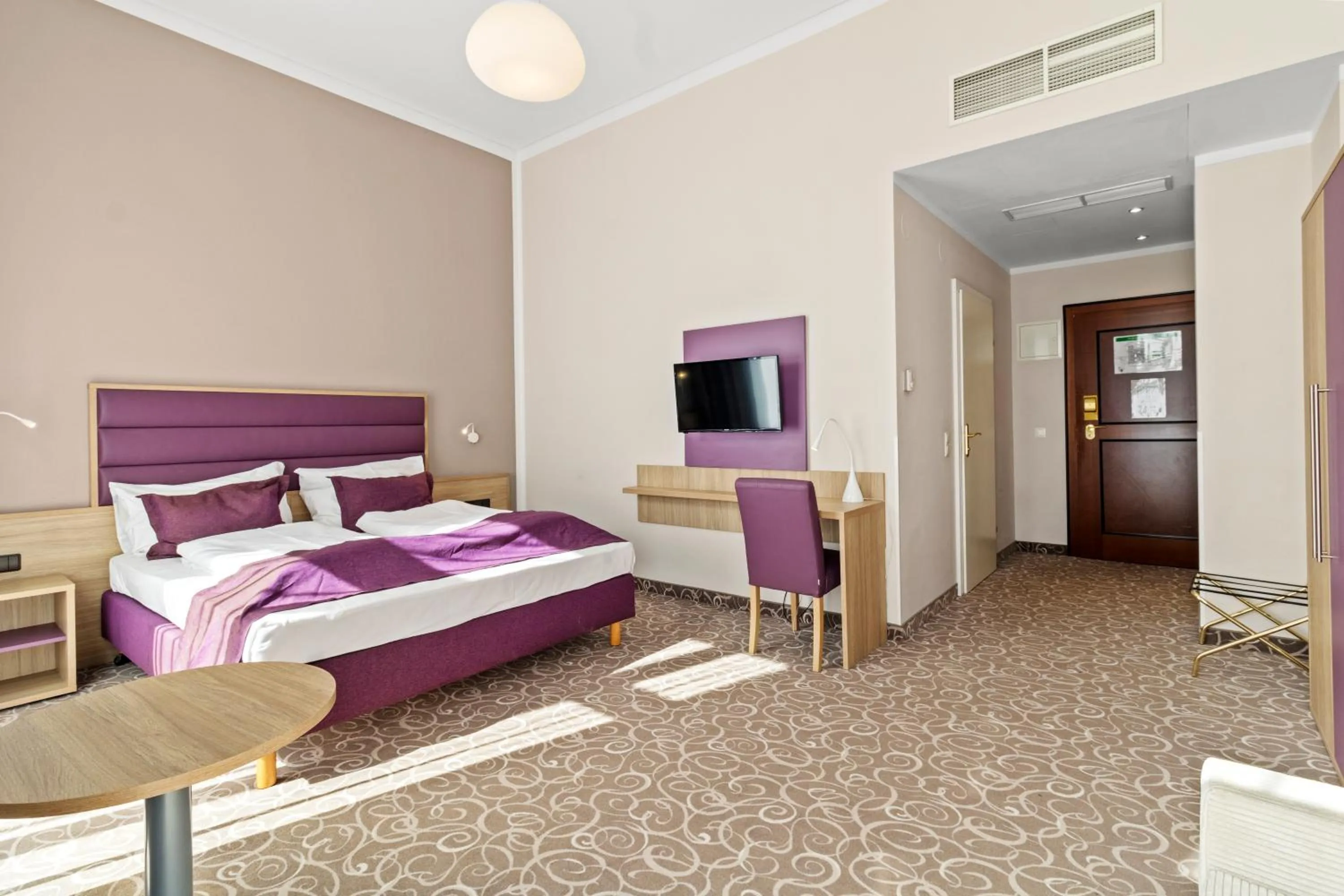 Bed in Schild Rooms - Self Check-in - Nature and Wine Area Vienna