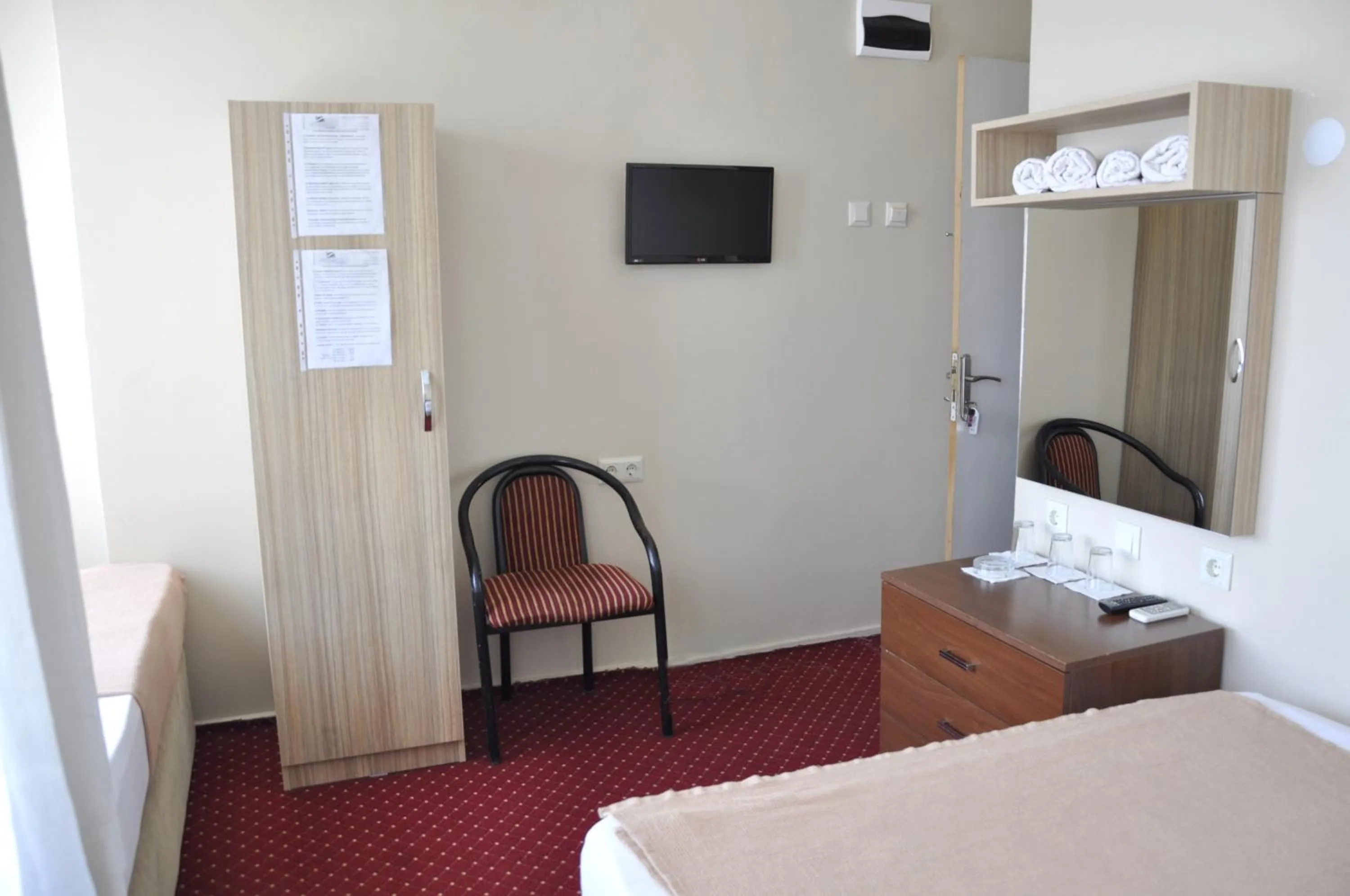 Photo of the whole room in Otel Sınal