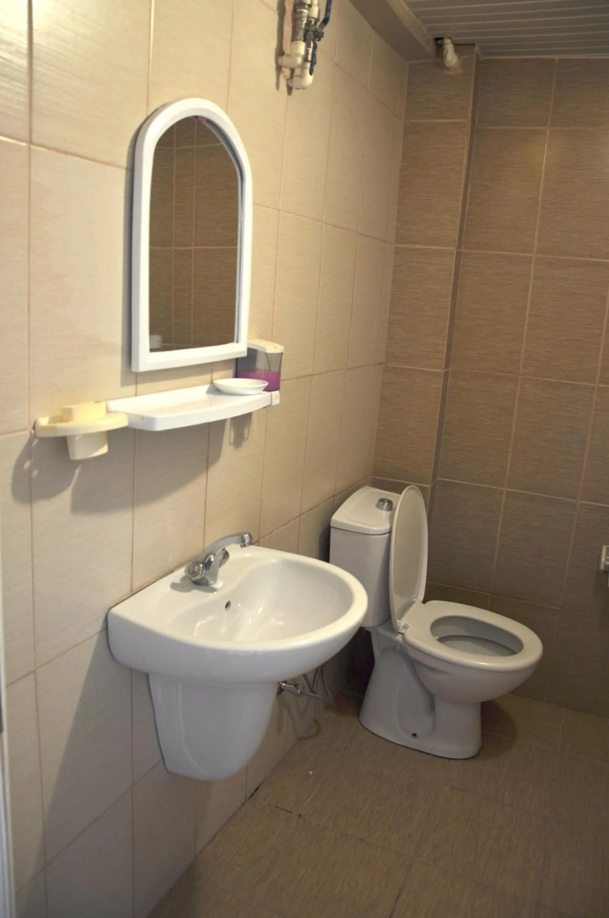 Shower in Otel Sınal