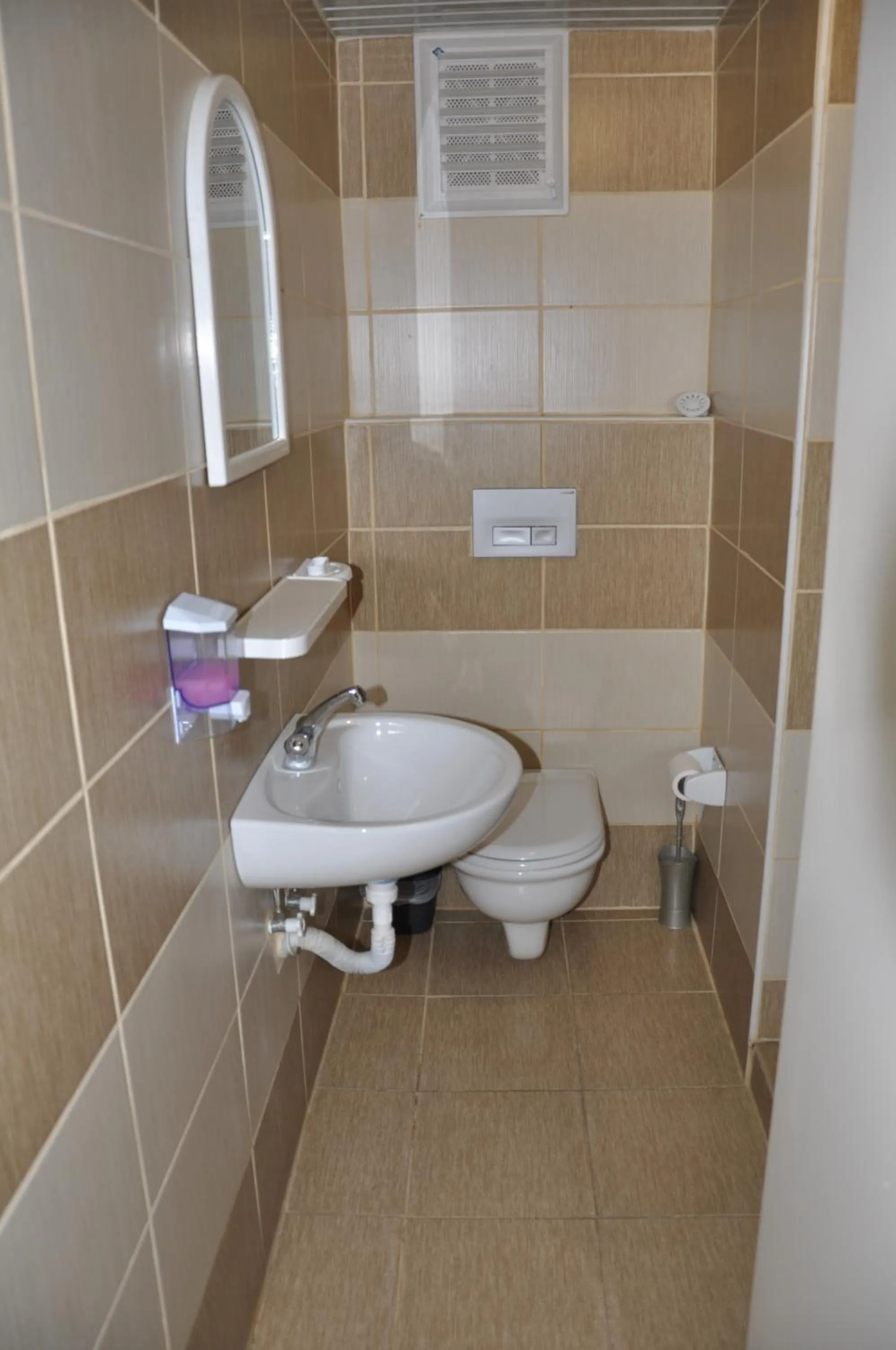 Shower in Otel Sınal