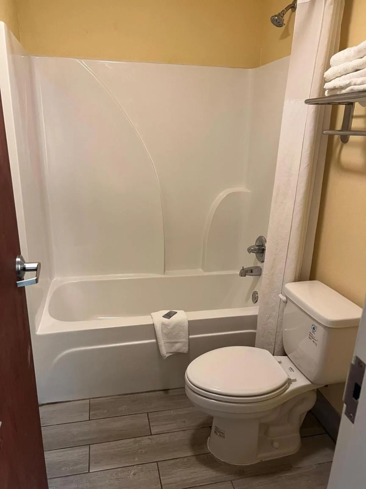 Bathroom in Travelinn