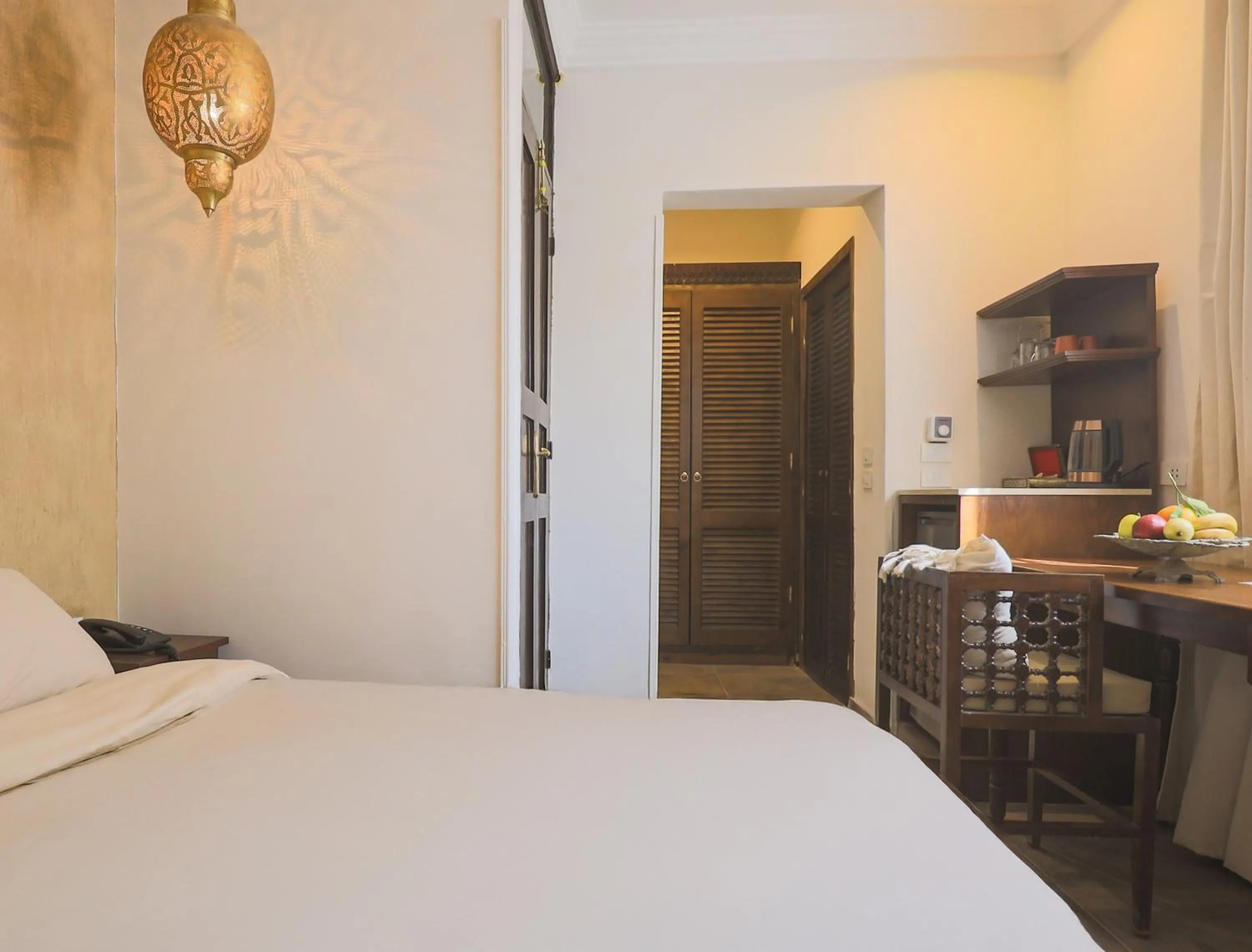 Bed in Al Wadi Hotel