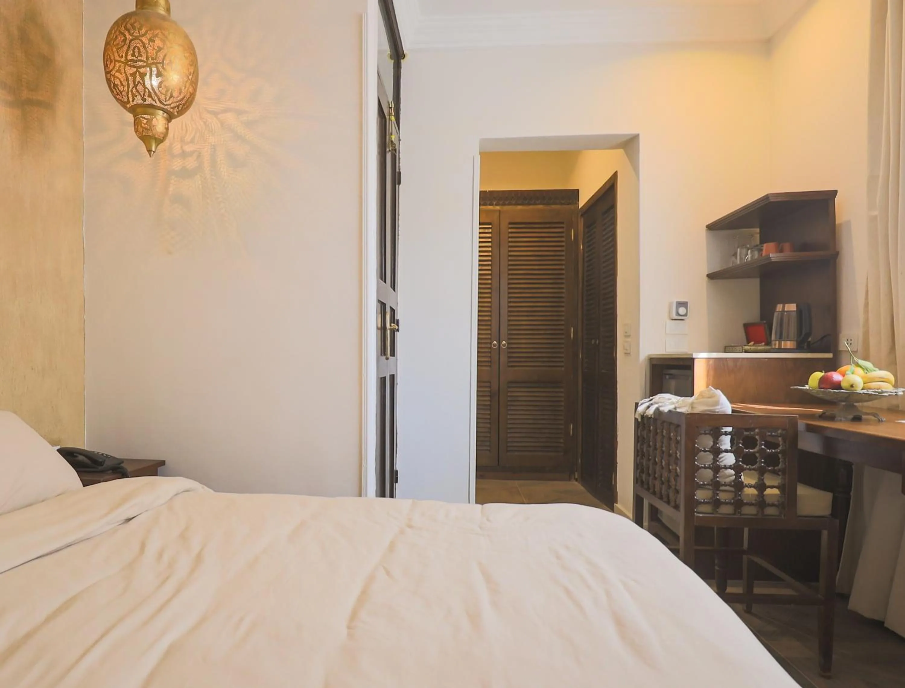 Bed in Al Wadi Hotel