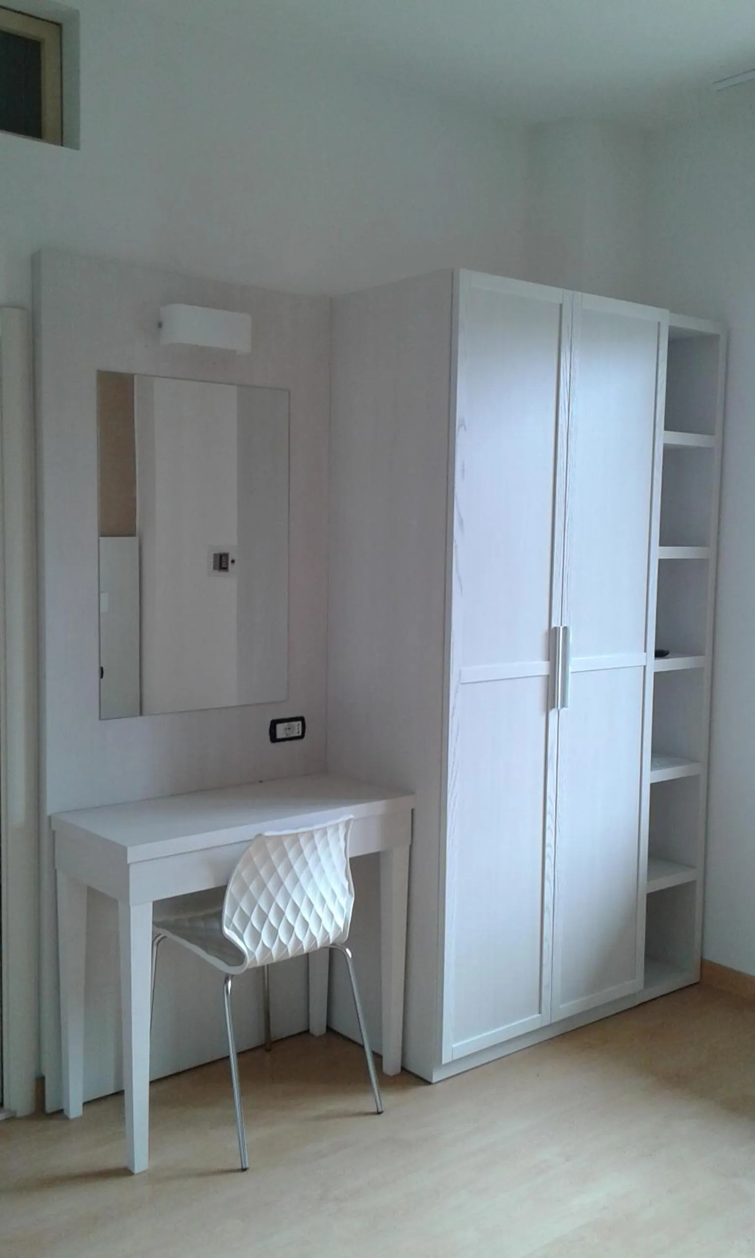 Photo of the whole room in Hotel Escorial