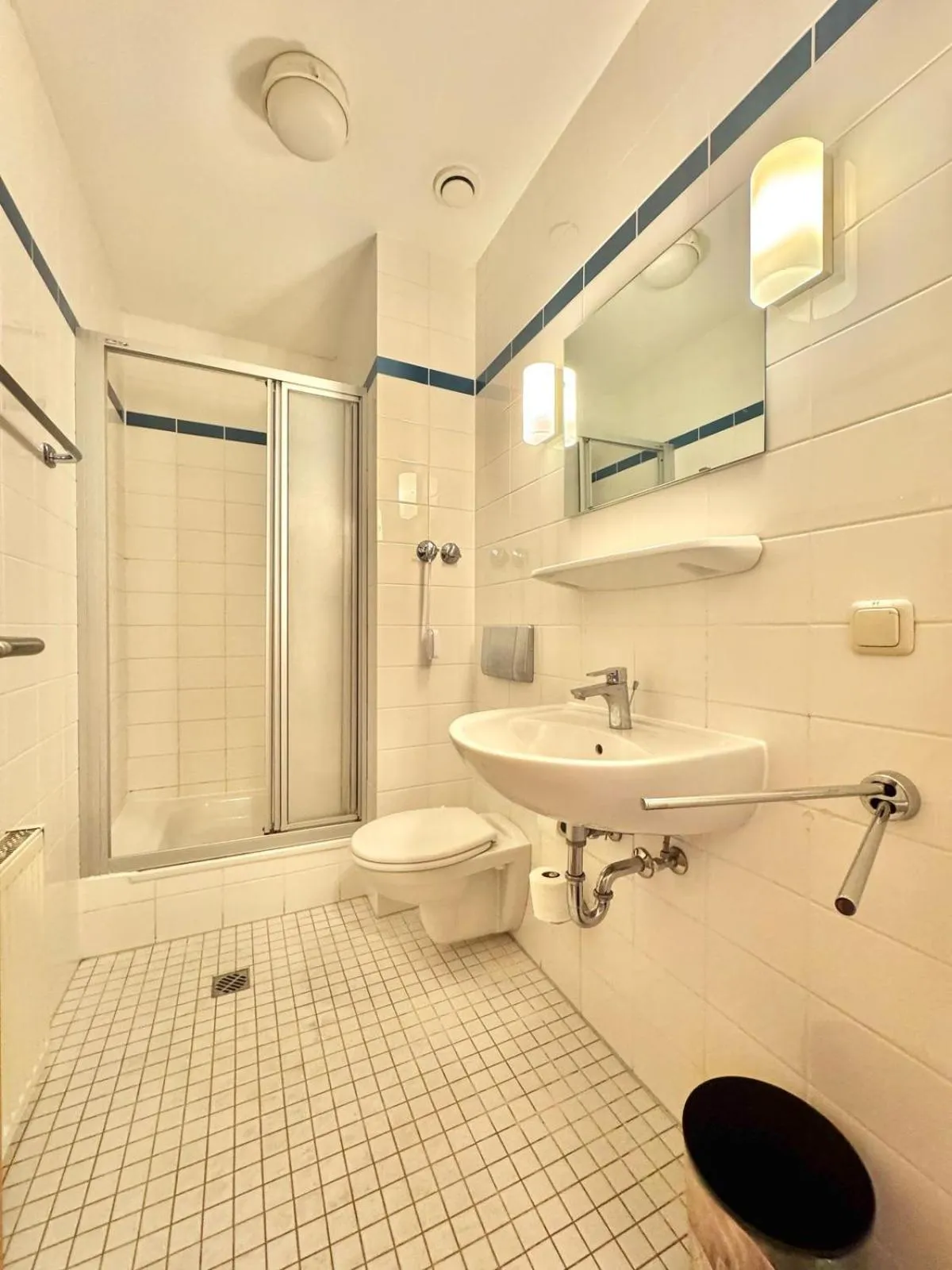 Bathroom in AR Airport Hotel Rüsselsheim