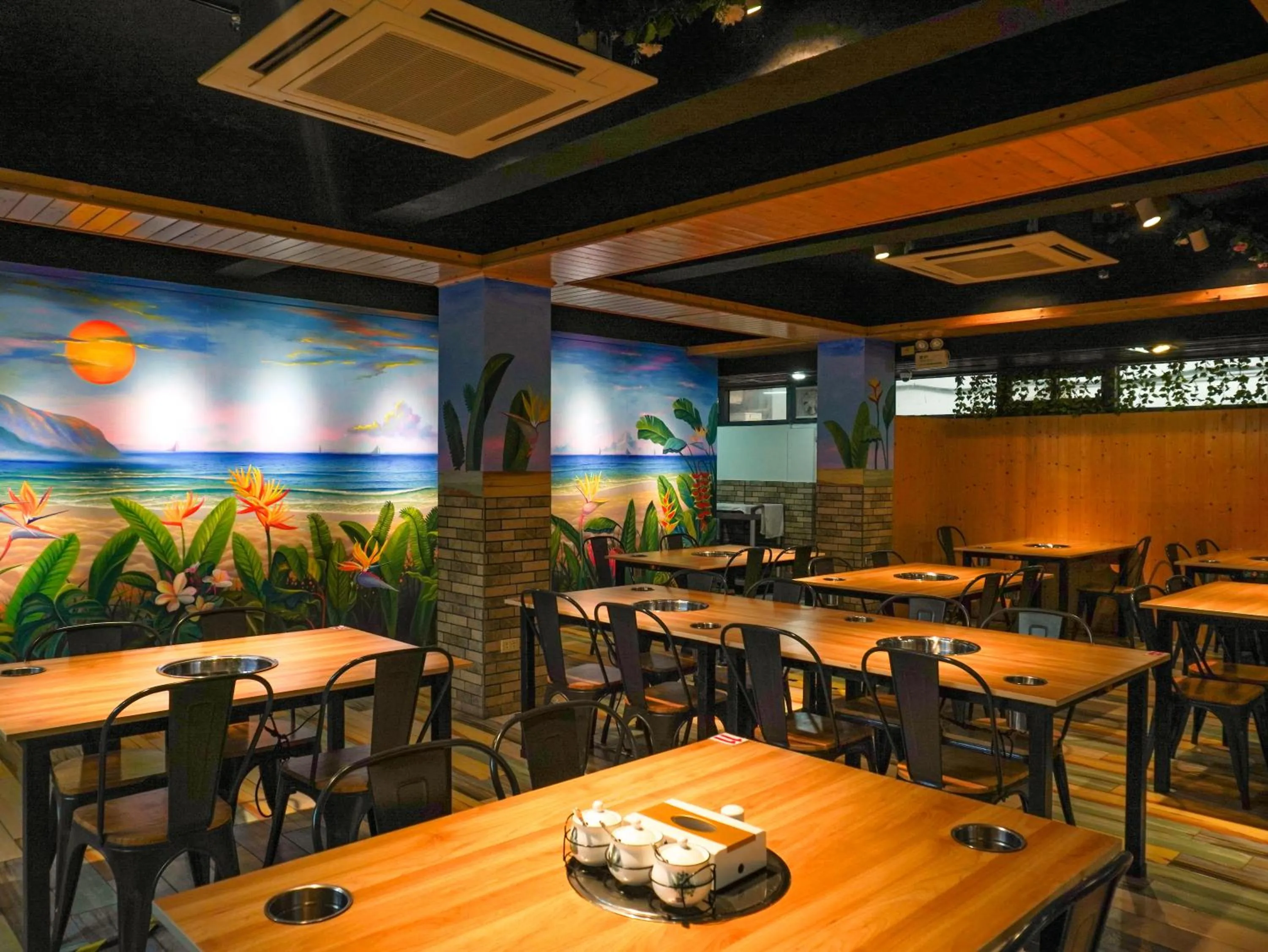 Restaurant/places to eat in Boracay Paradise Hotel