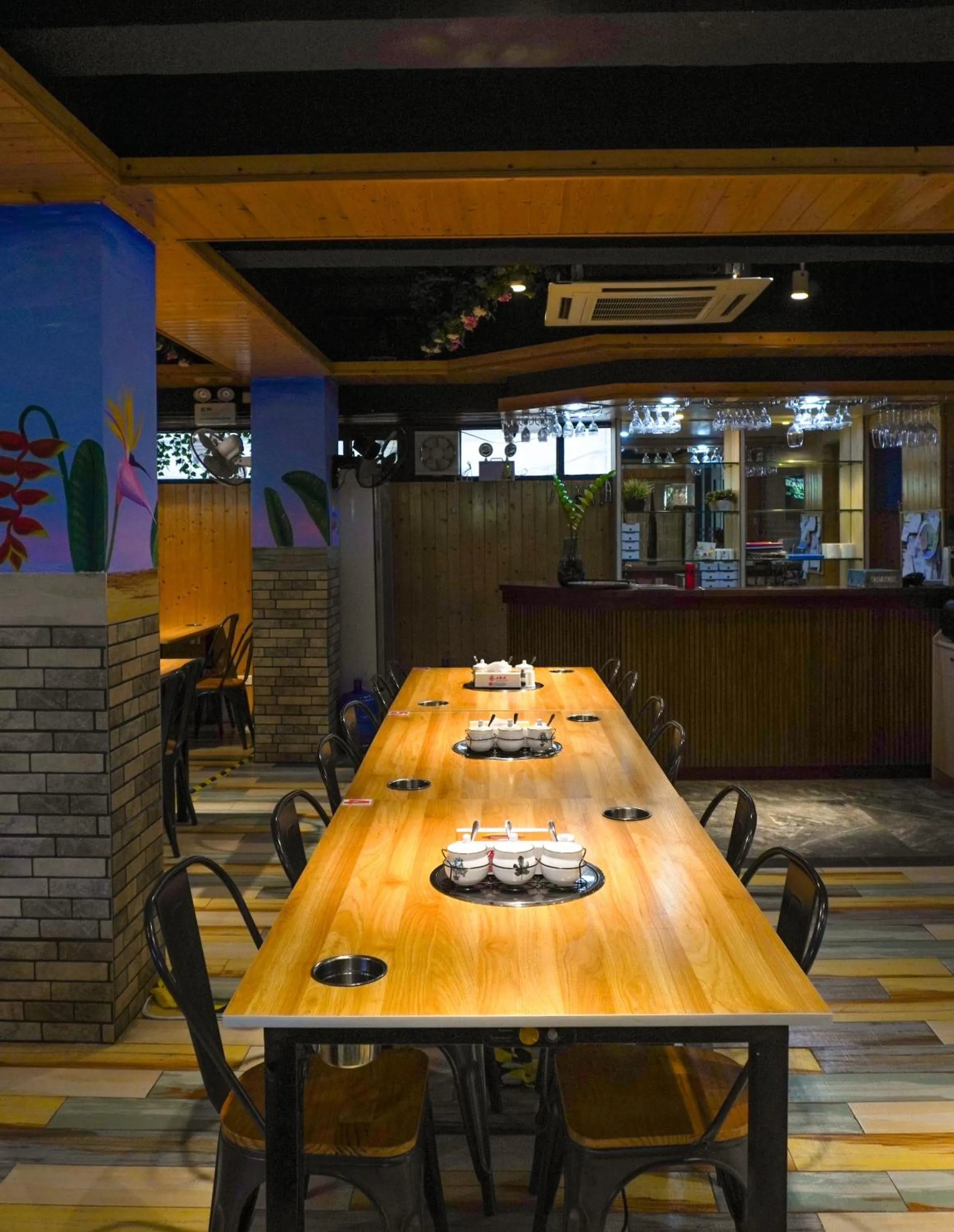 Restaurant/places to eat in Boracay Paradise Hotel