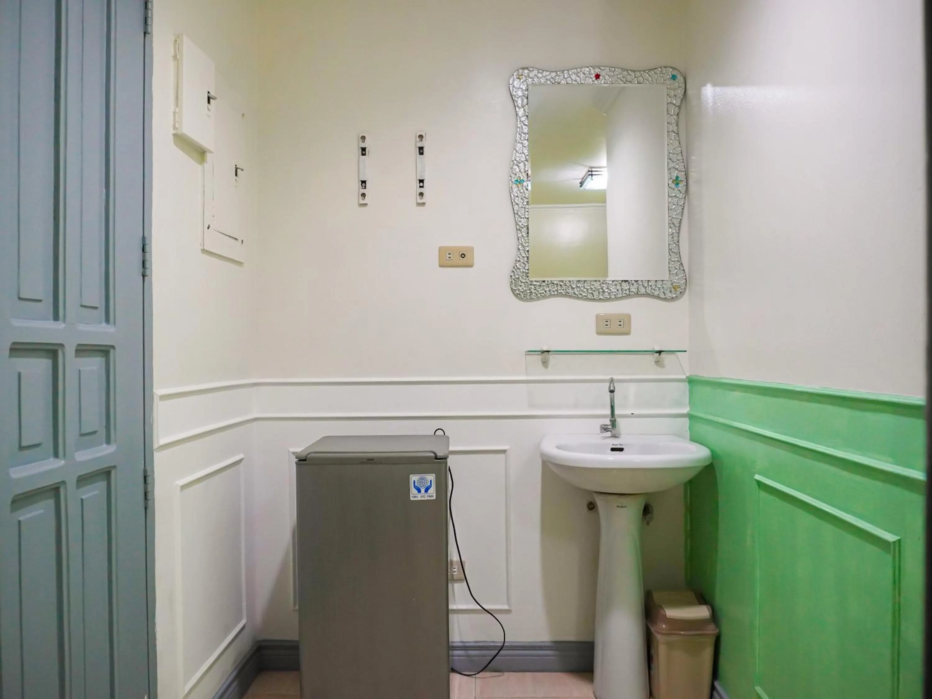 Bathroom in Boracay Paradise Hotel