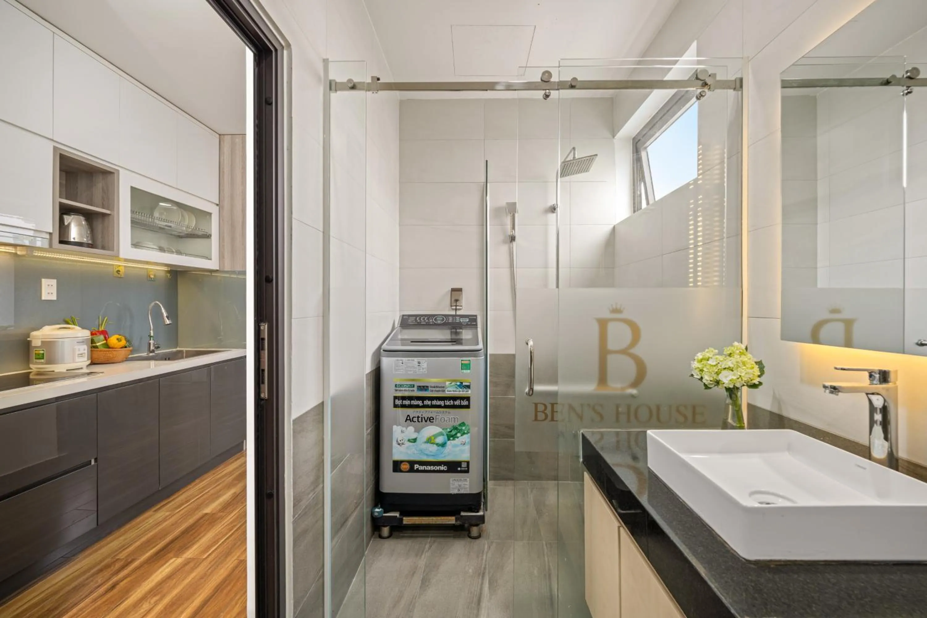 Shower in Ben's House Boutique