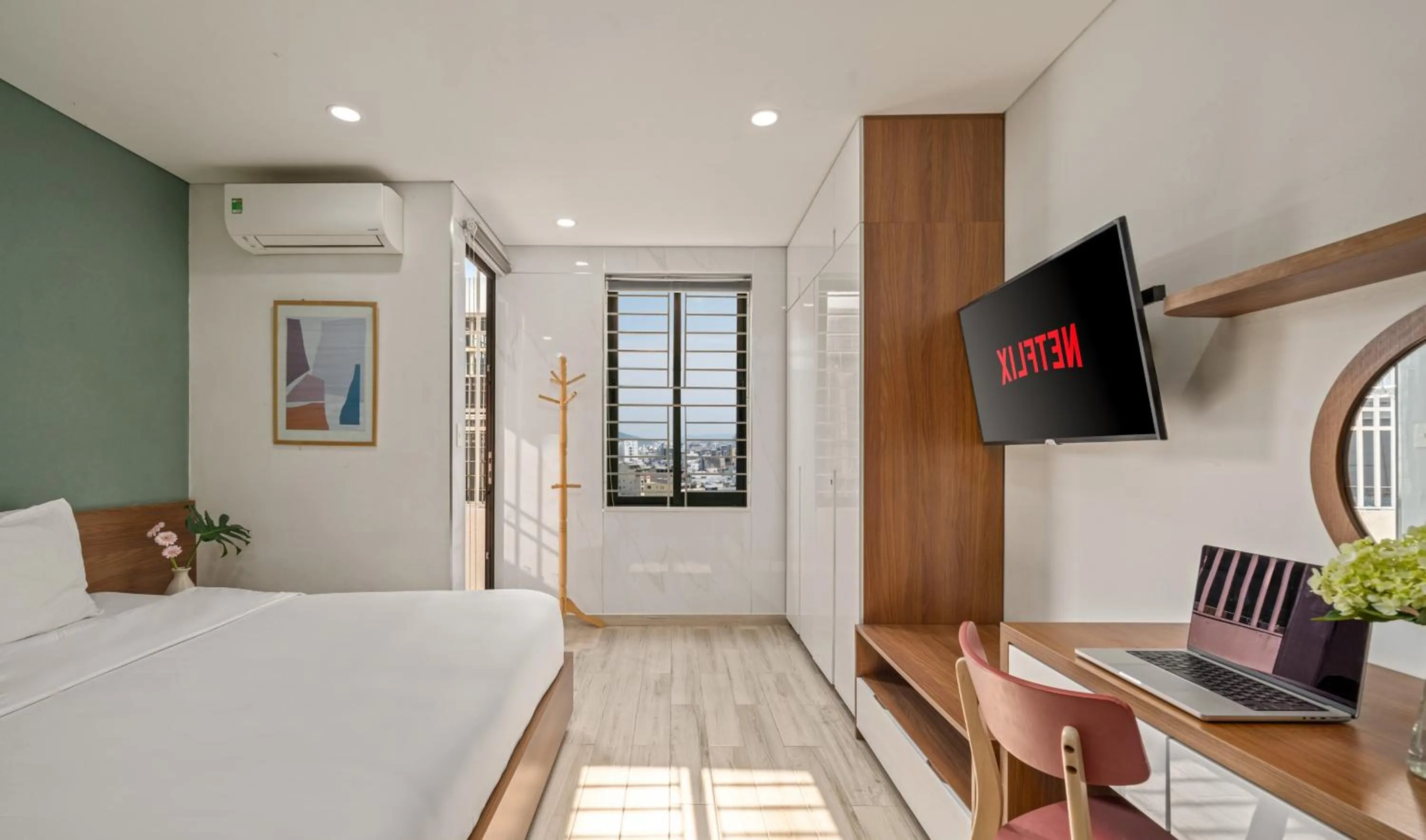 View (from property/room), Bed in Ben's House Boutique