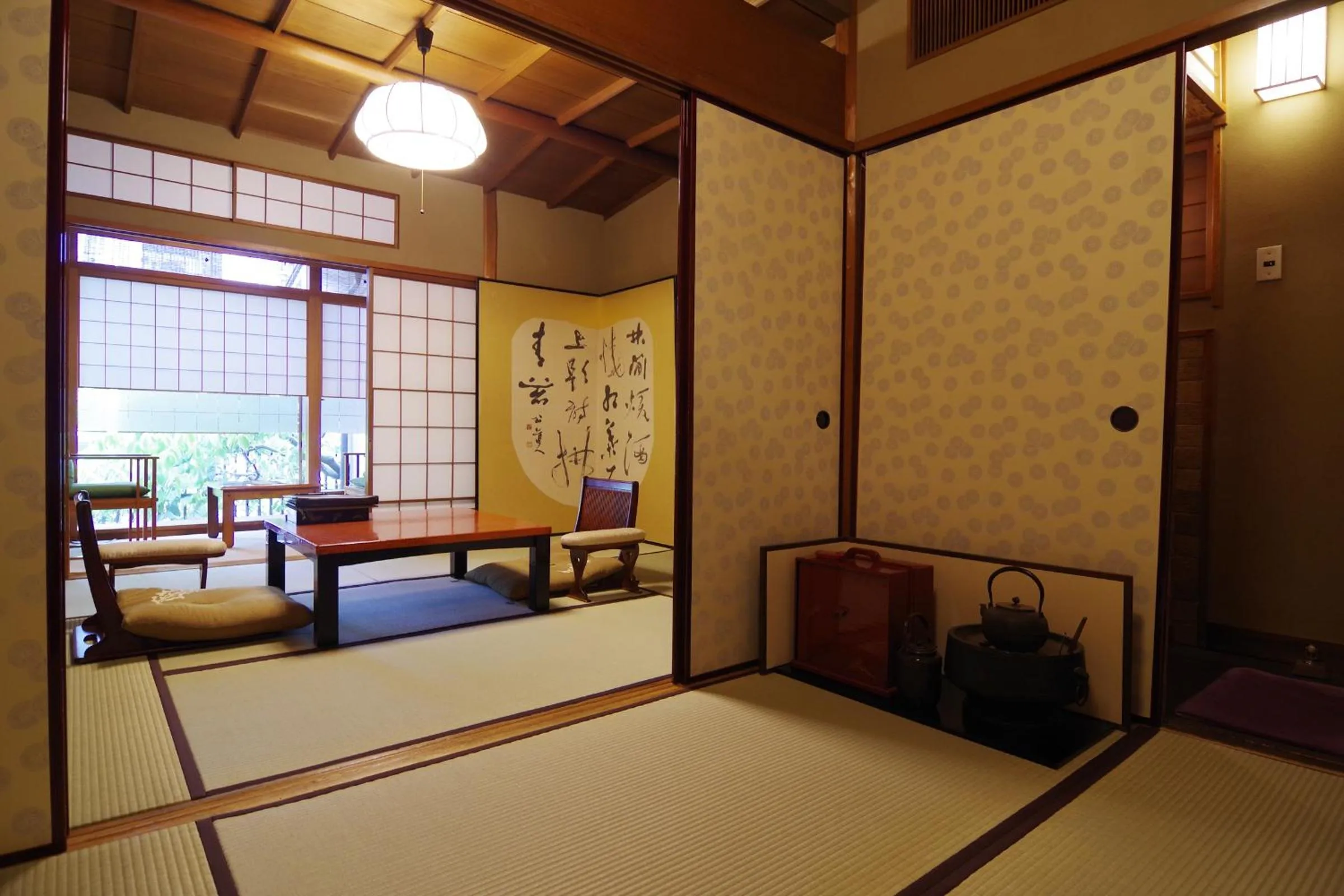 Photo of the whole room, Bed in Hiiragiya