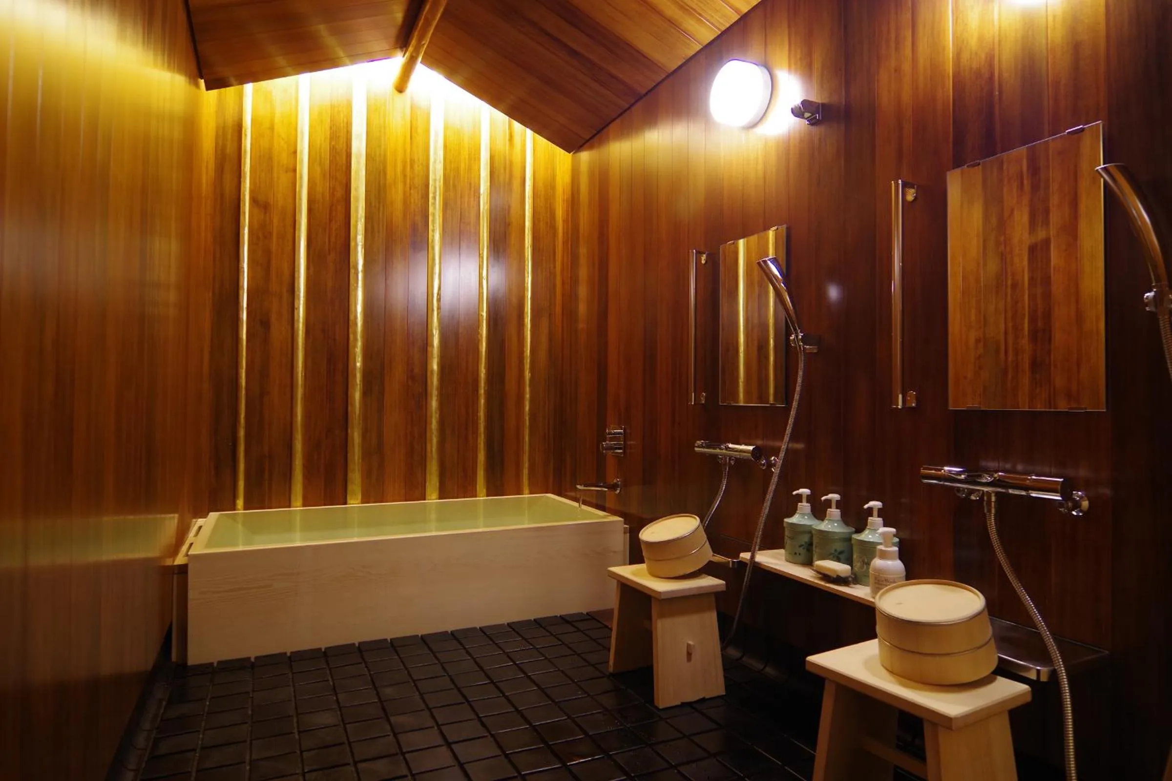 Bathroom in Hiiragiya