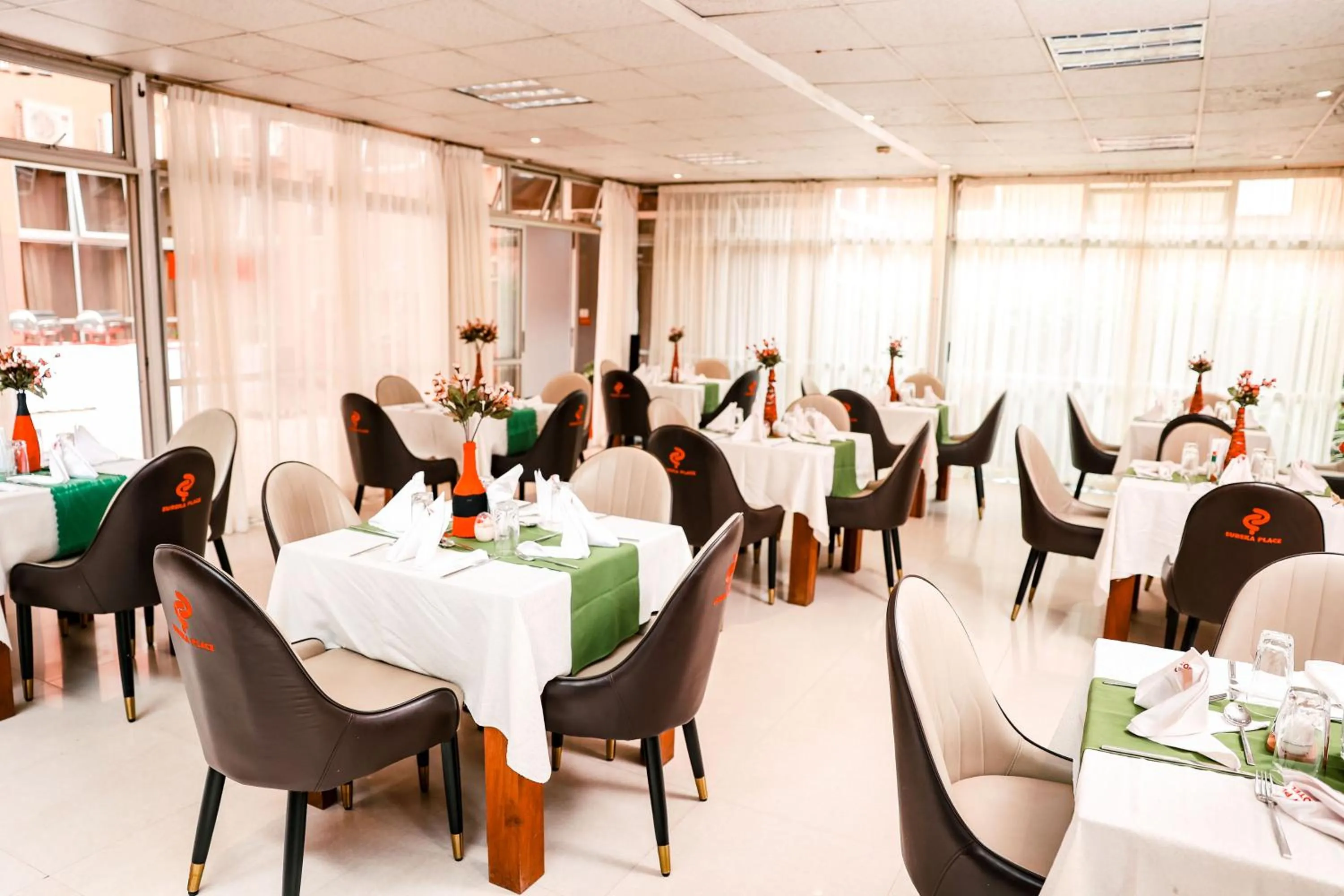 Restaurant/places to eat in Eureka Place Hotel Kampala