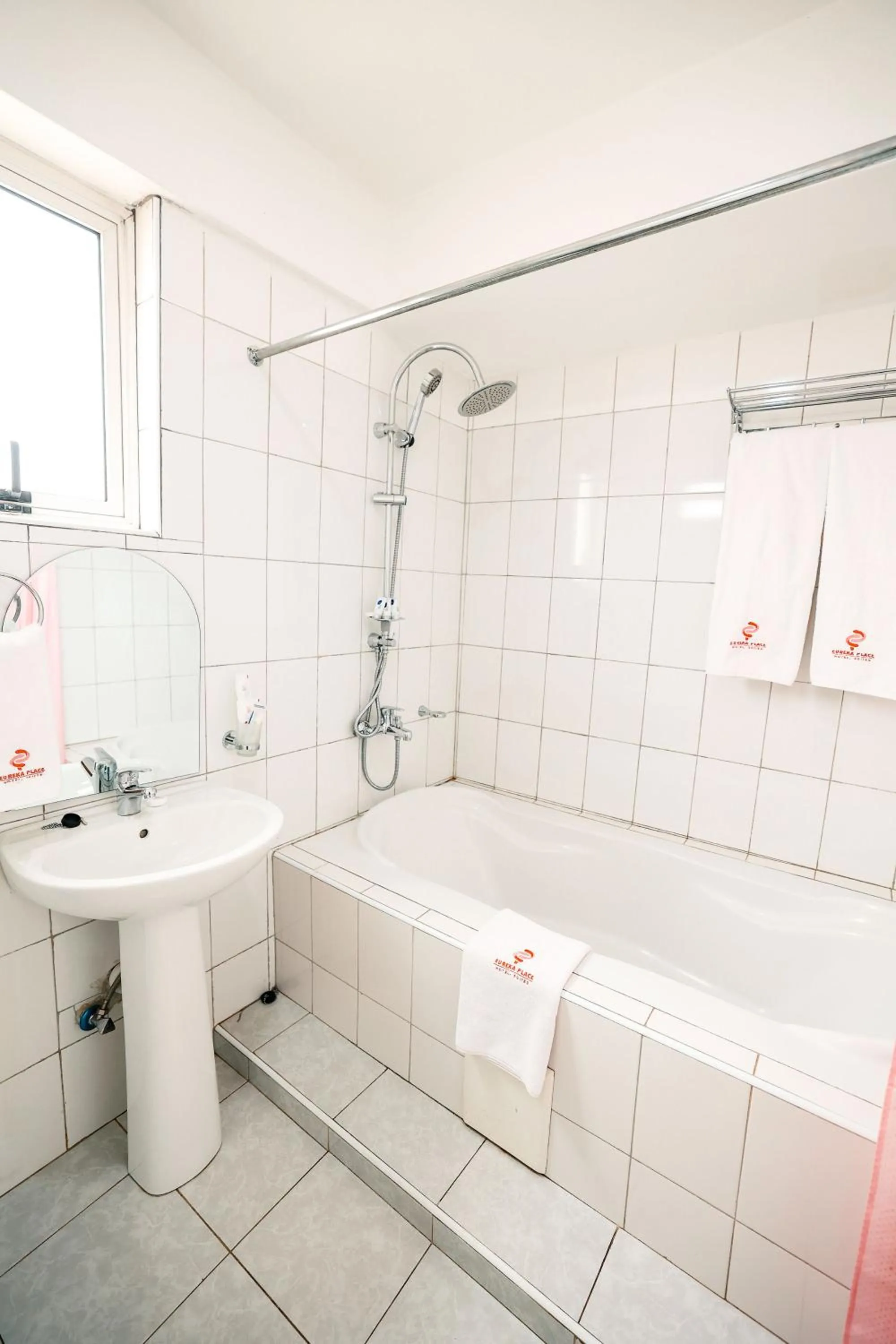 Shower in Eureka Place Hotel Kampala