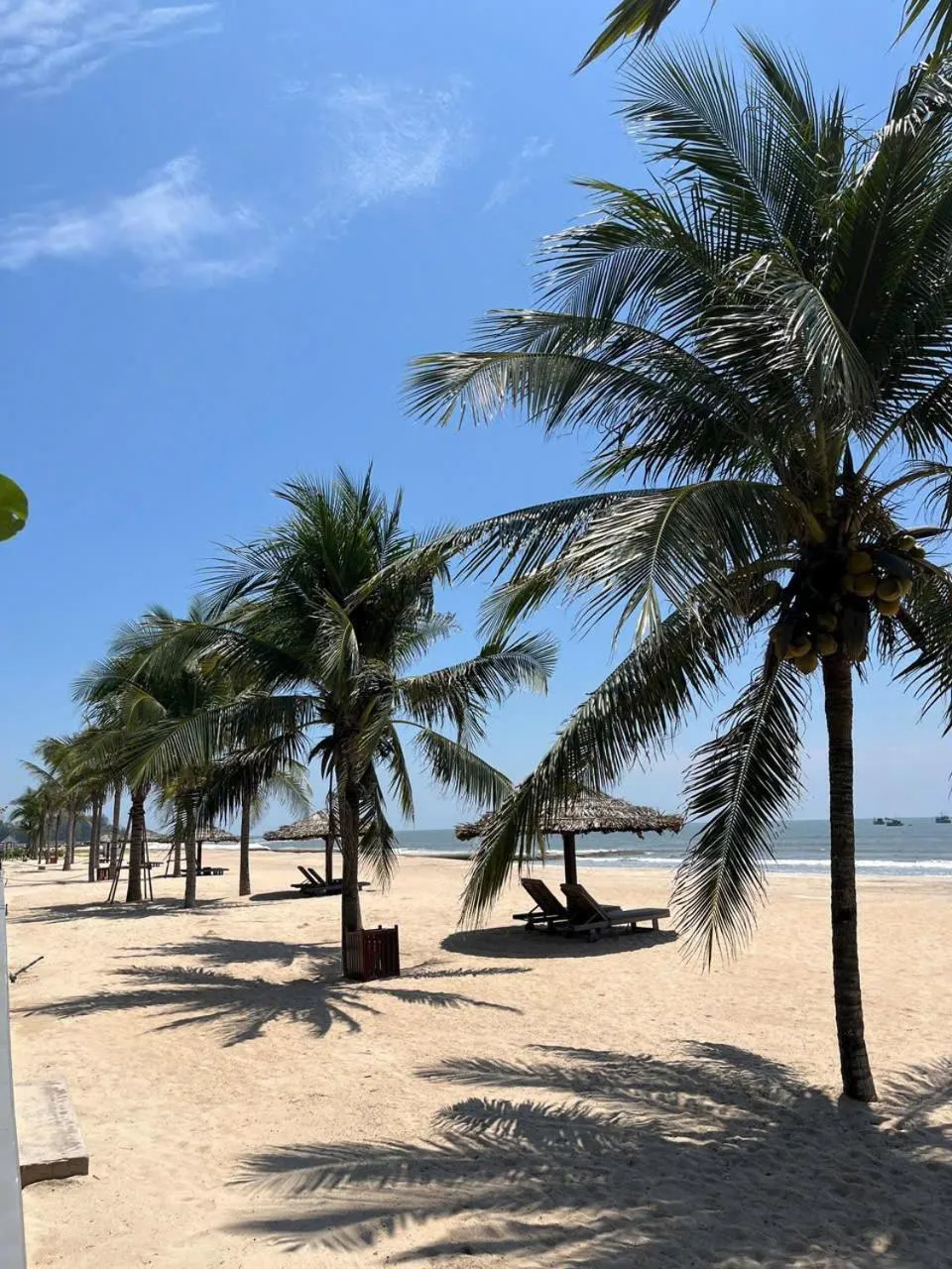 Beachfront 4 Bedrooms private pool villa Sanctuary Ho Tram resort