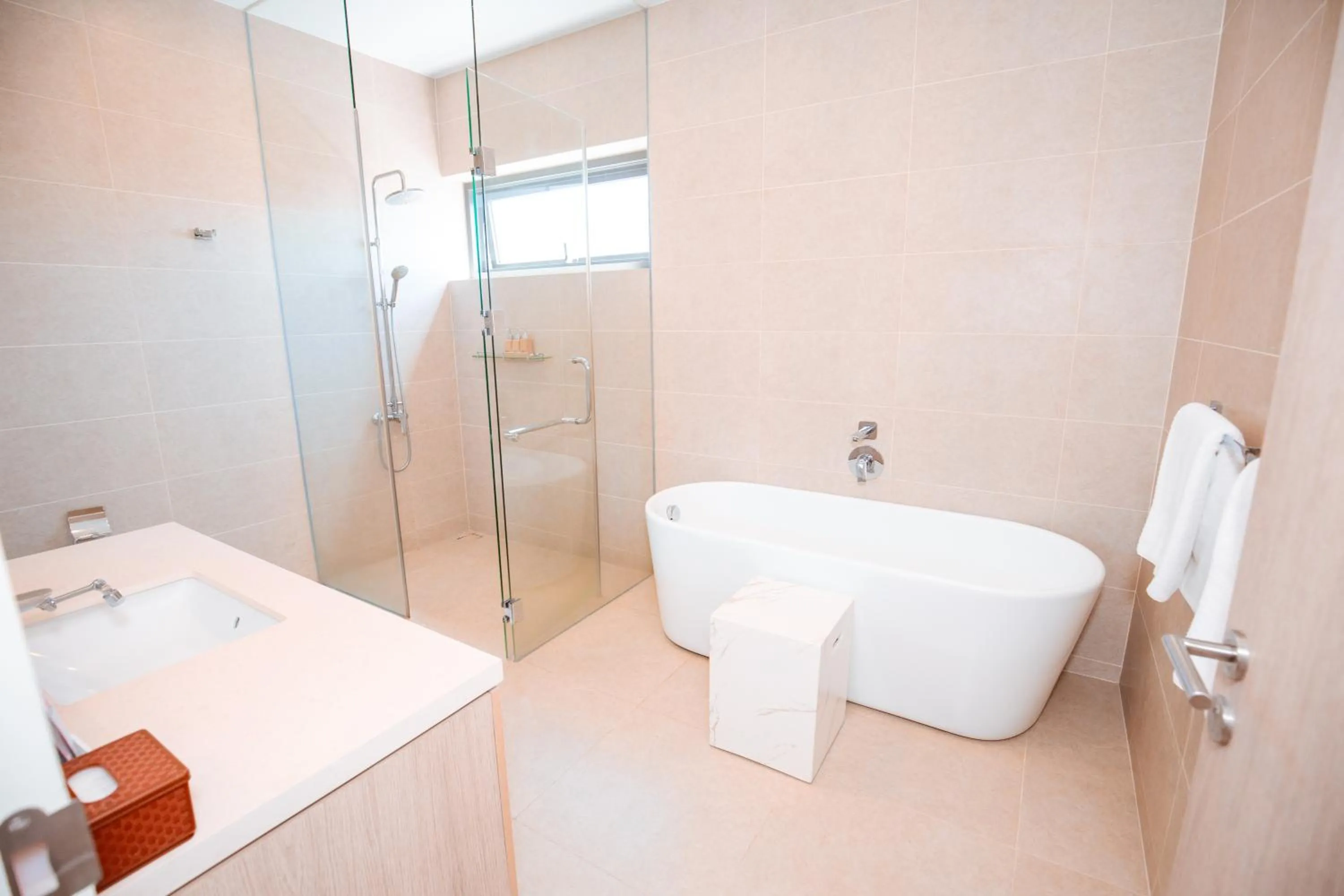 Beachfront 4 Bedrooms private pool villa Sanctuary Ho Tram resort