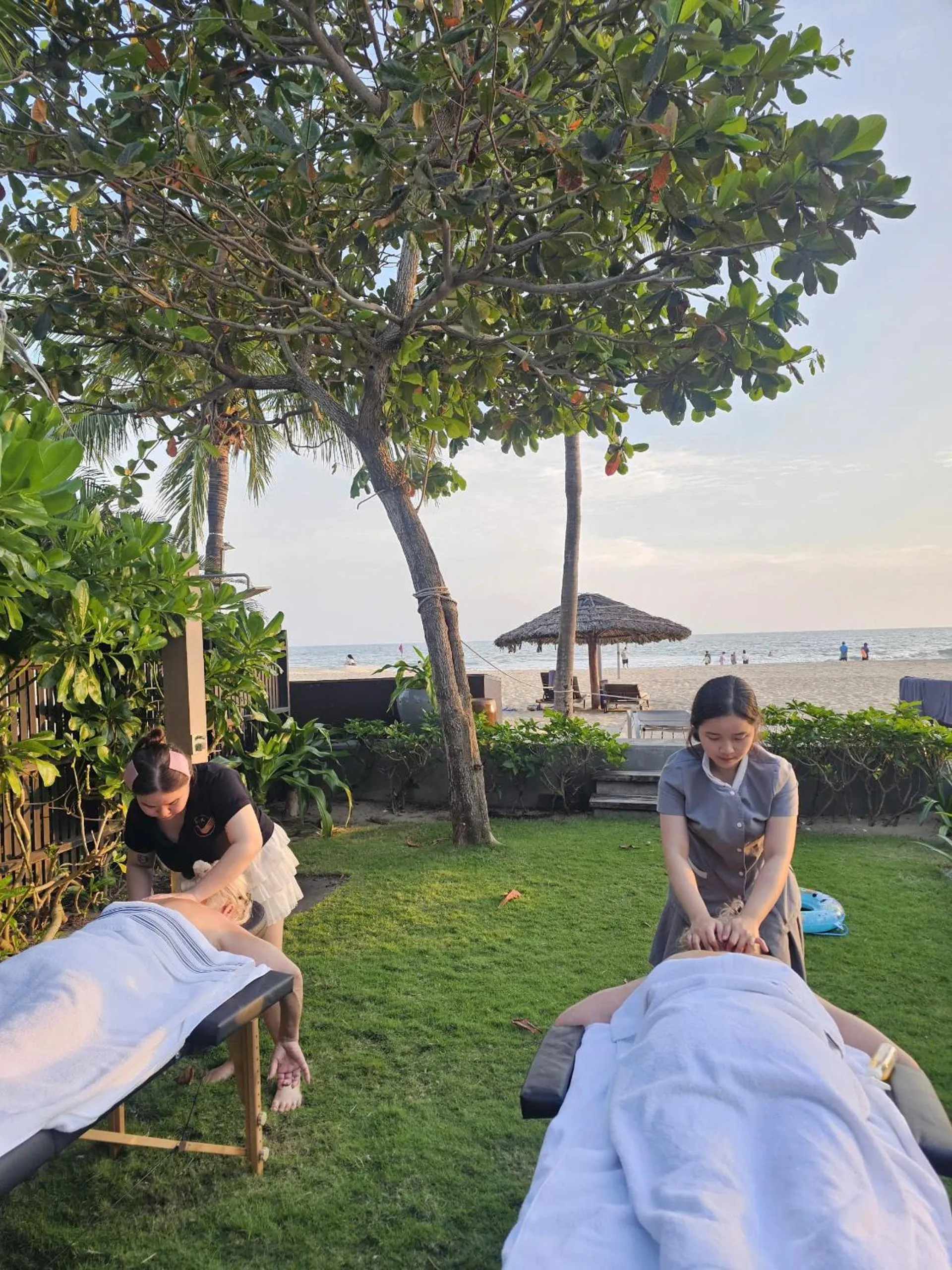 Beachfront 4 Bedrooms private pool villa Sanctuary Ho Tram resort