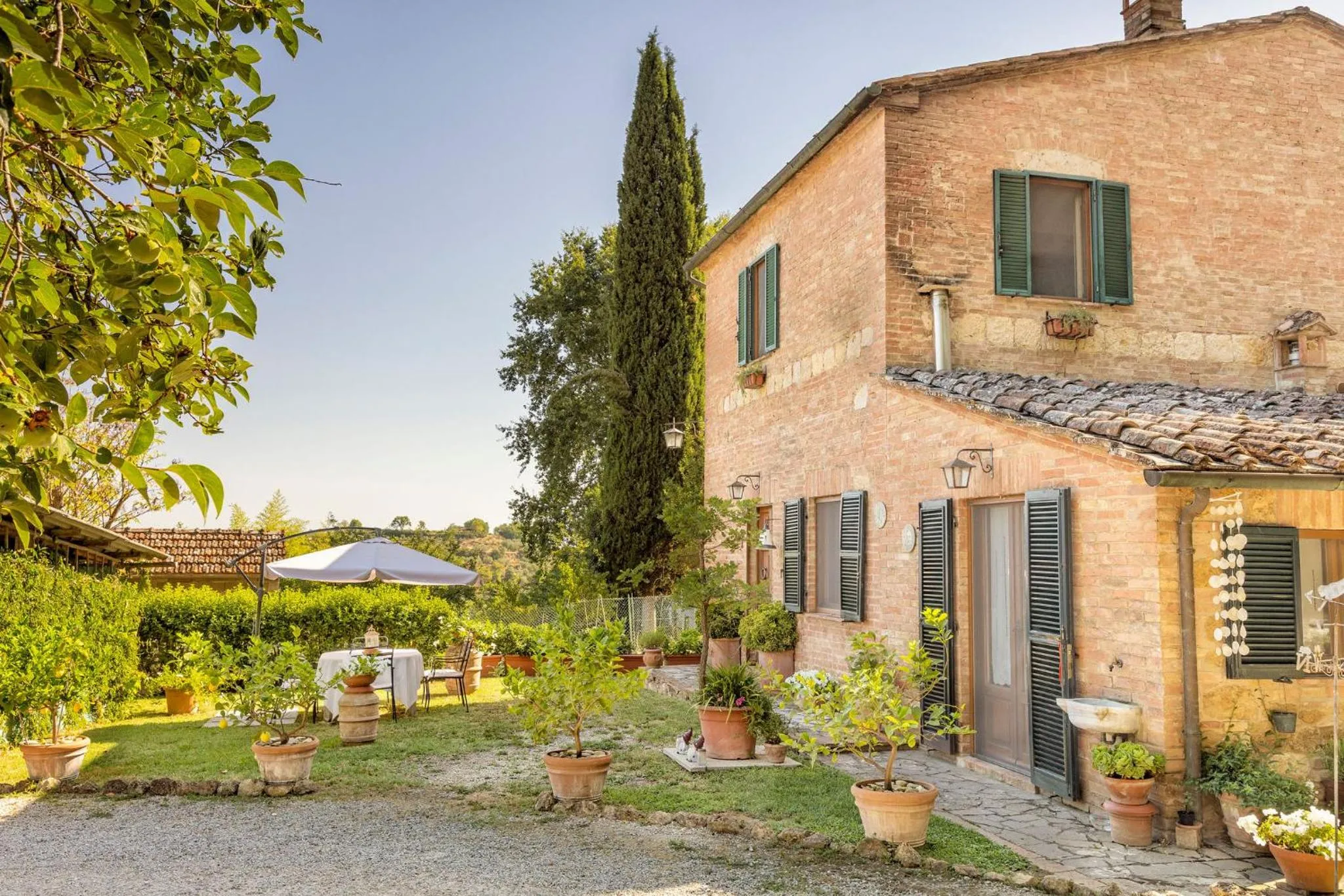 Property building in L'Angolino di Martiena, amazing view in Montepulciano