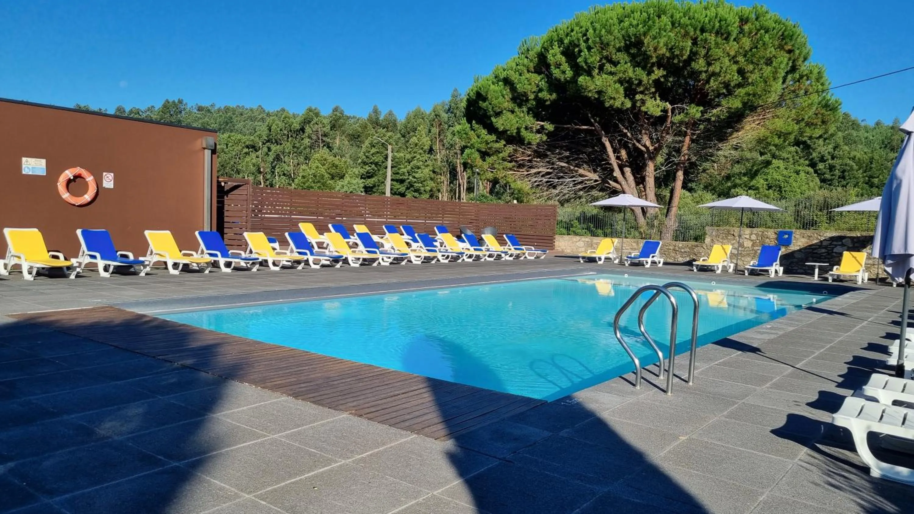 Swimming pool in Prazer da Natureza Resort & Spa